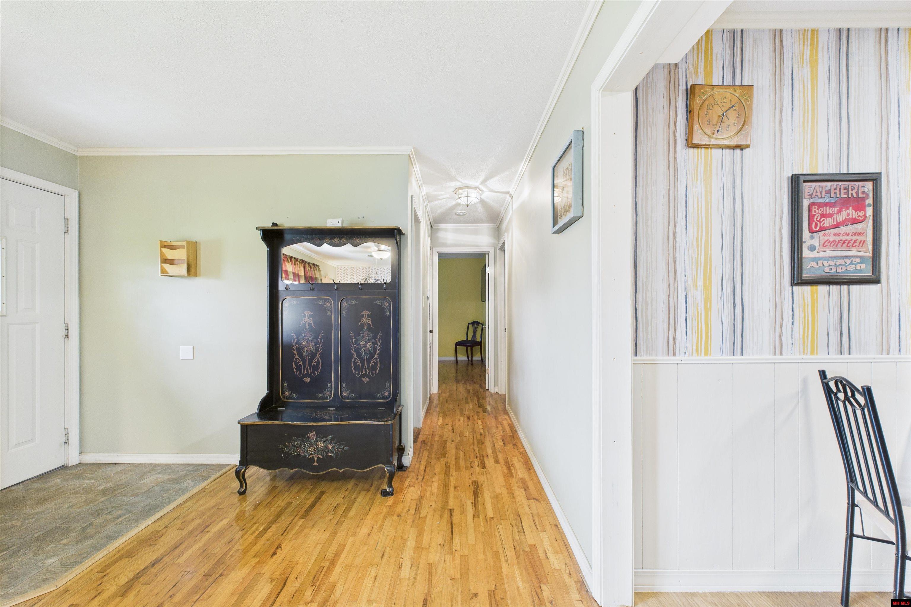 611 N College Street