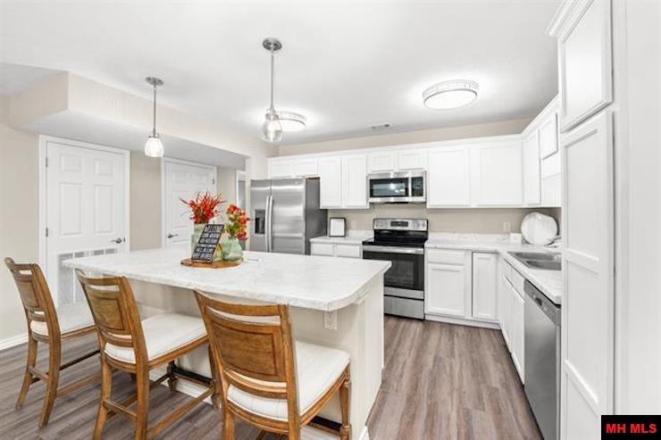 2002 Silver Bay Court