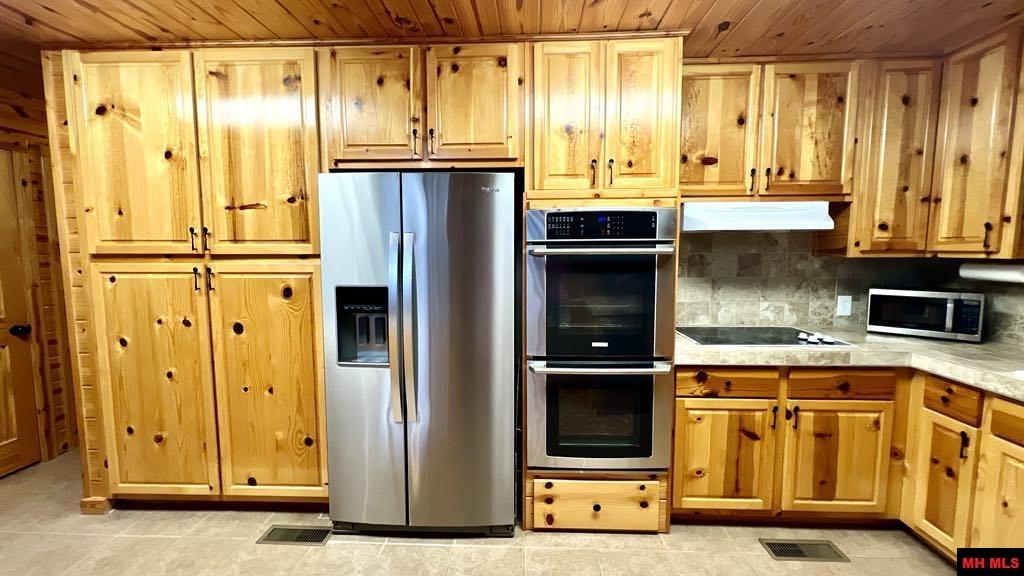 782 Diamond Bay Road