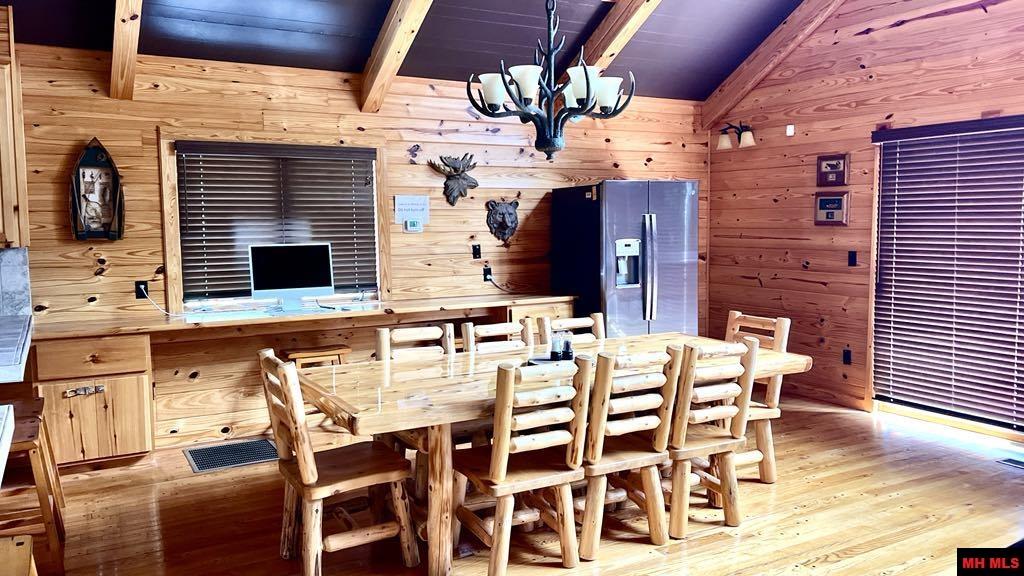 782 Diamond Bay Road