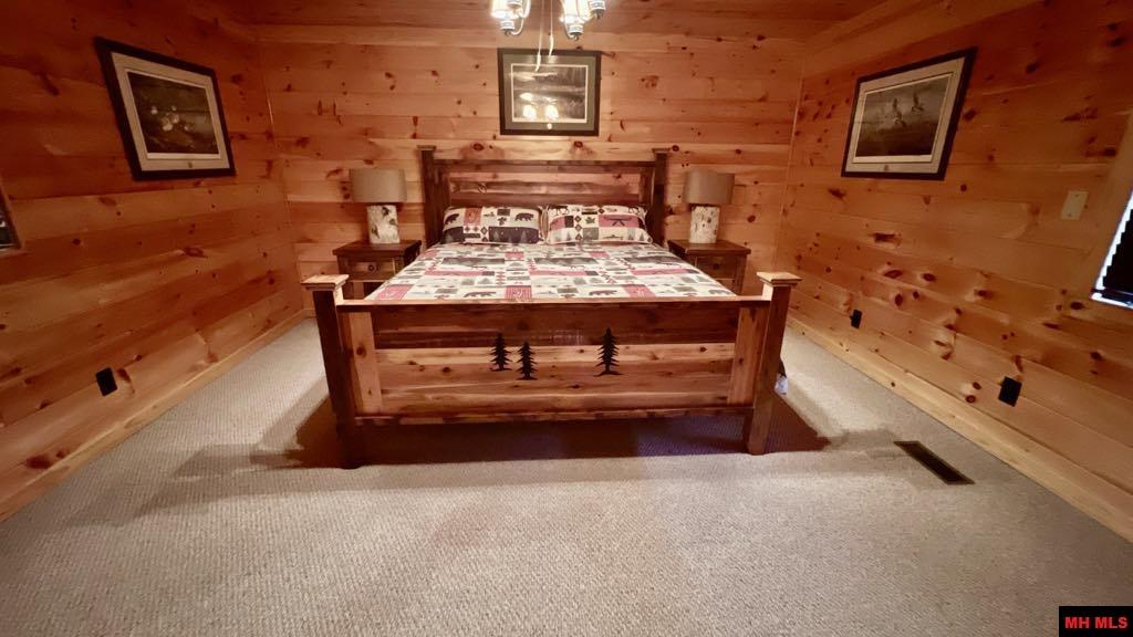 782 Diamond Bay Road