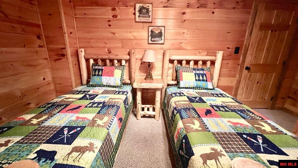 782 Diamond Bay Road