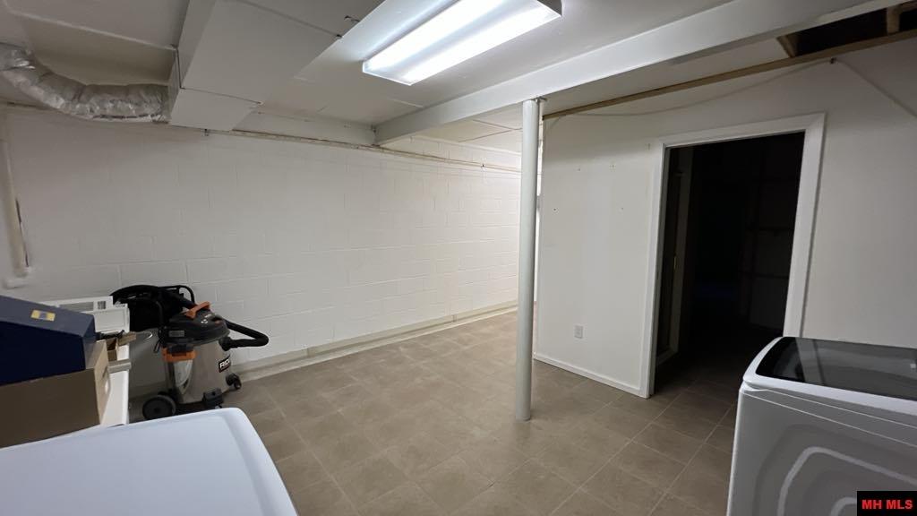 782 Diamond Bay Road