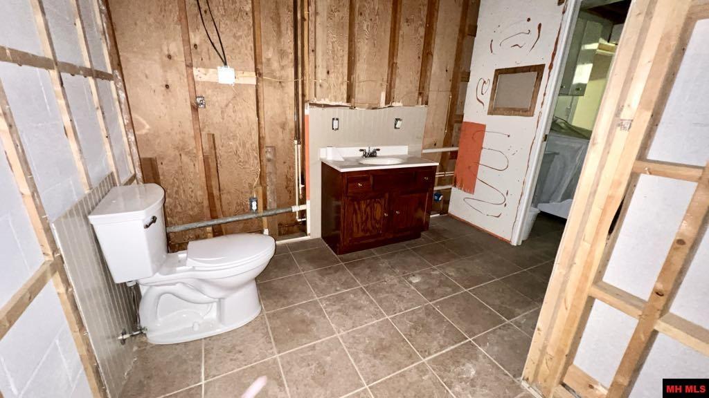 782 Diamond Bay Road