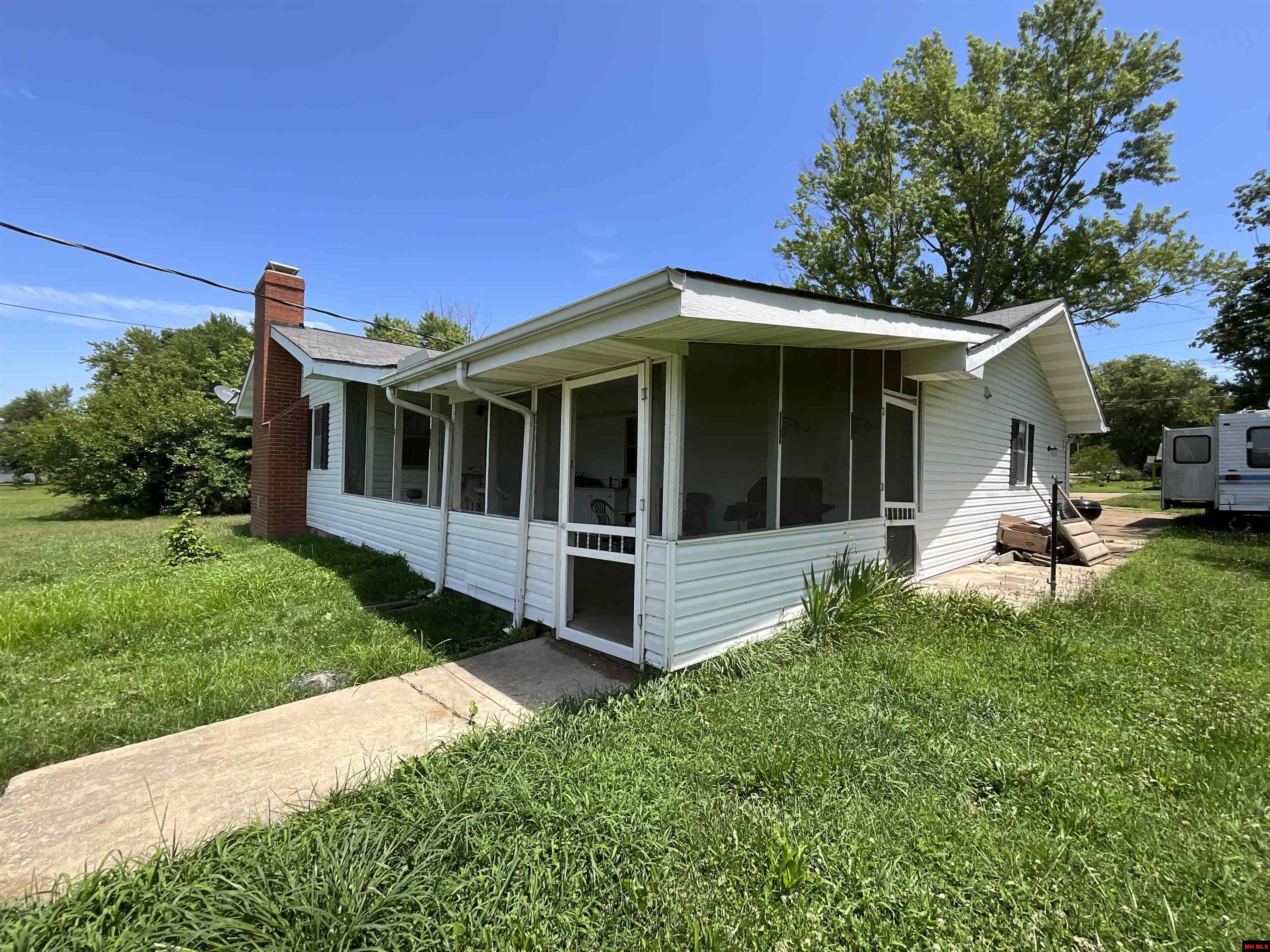 321 WALKER STREET Licking, MO