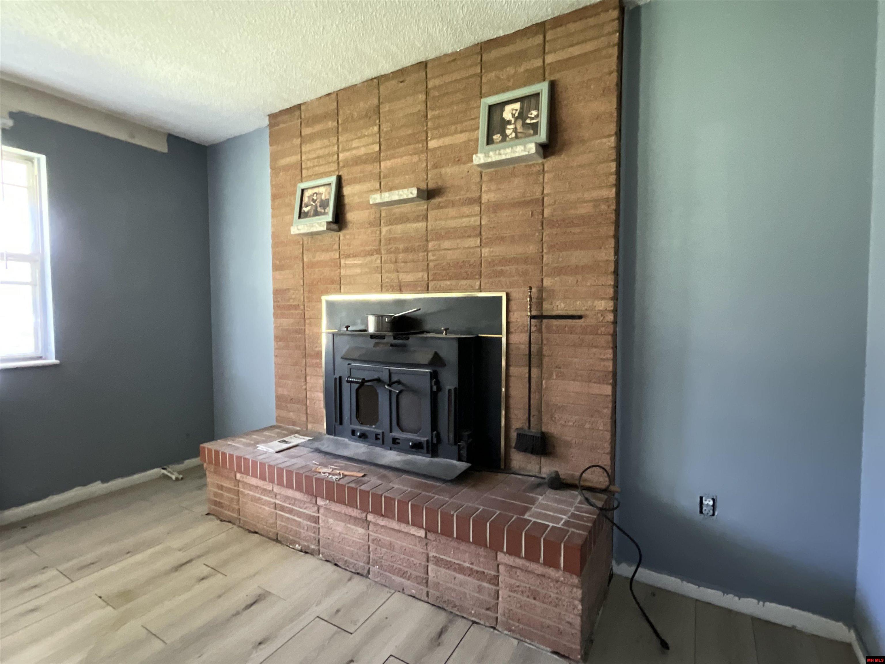 321 WALKER STREET Licking, MO