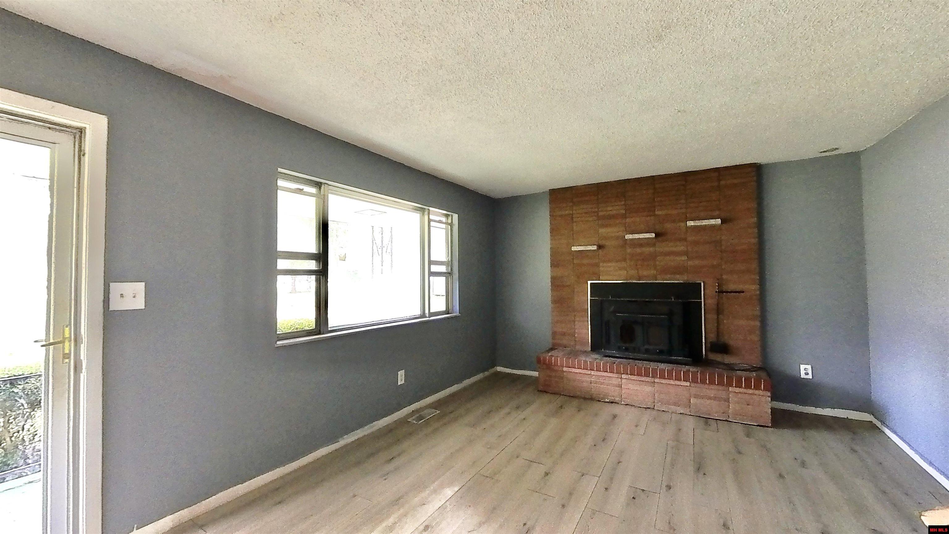 321 WALKER STREET Licking, MO