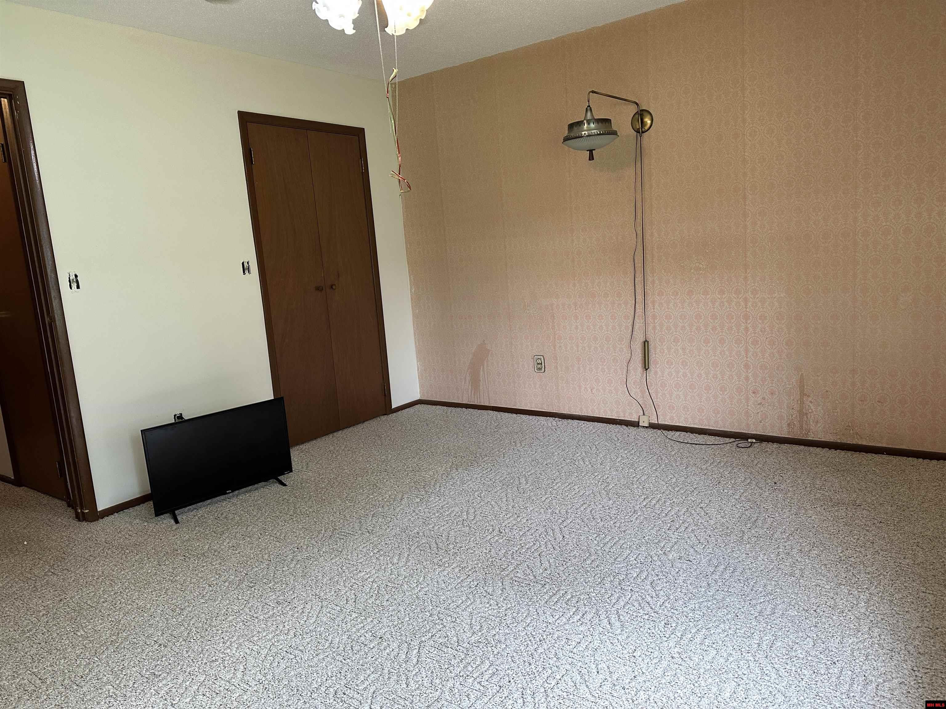 1121 MEADOWBROOK DRIVE Mountain Home, AR