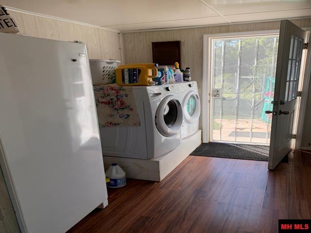 130 & 121 Ginger Lane