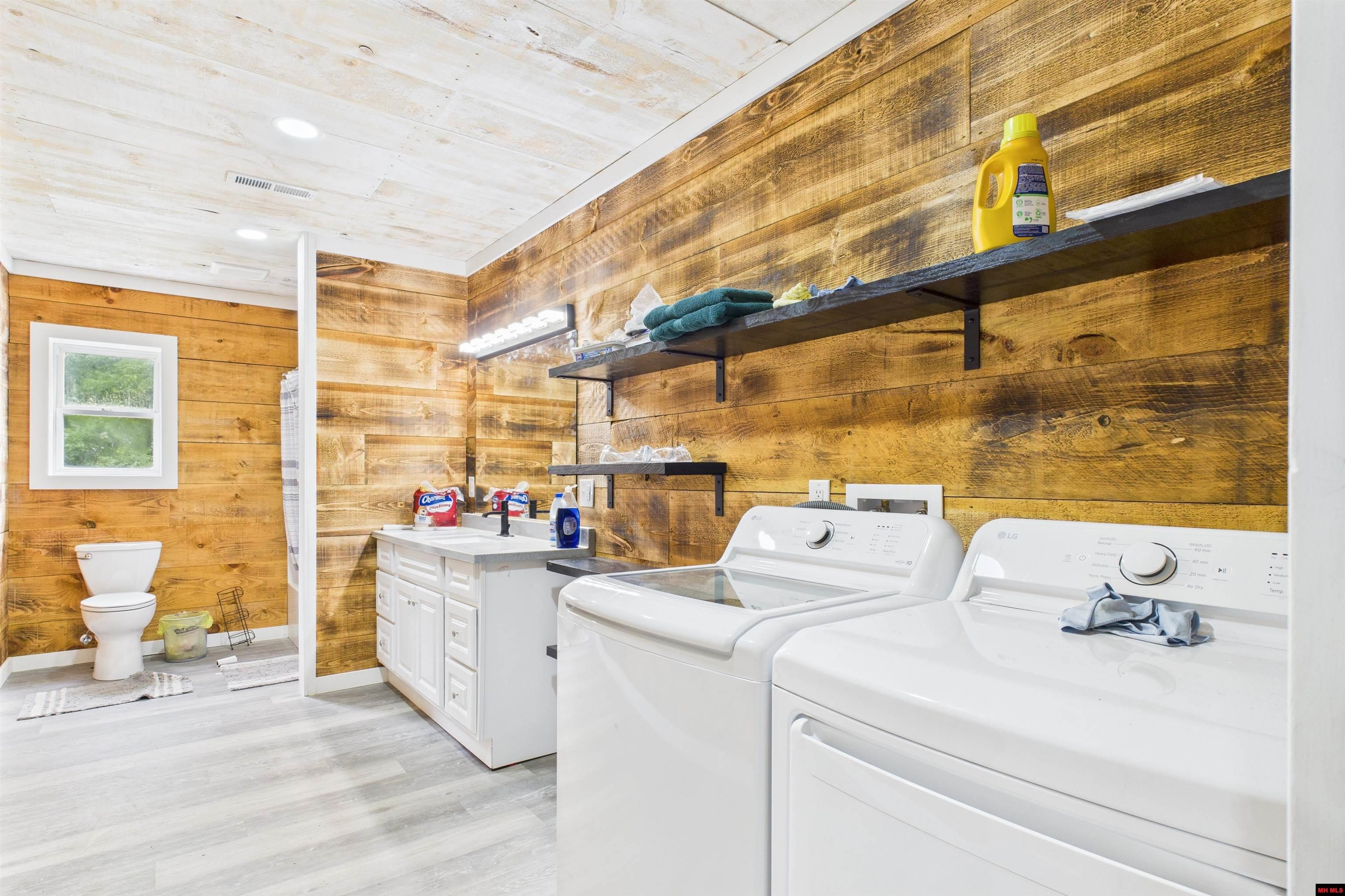 001-09744-000 Hwy 5 North