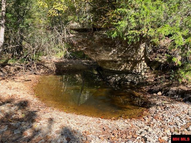 001-09744-000 Hwy 5 North