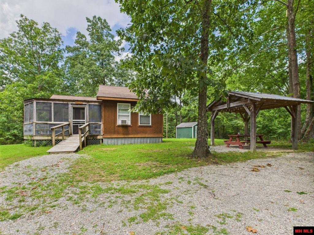 001-00673-000 Cozy Lane