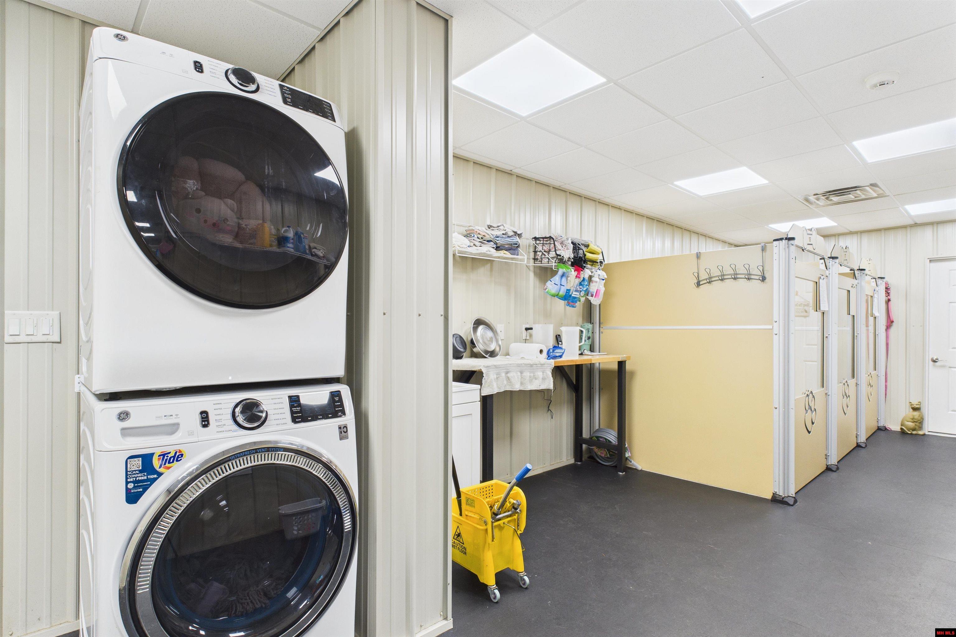 702 E MAIN STREET Flippin, AR