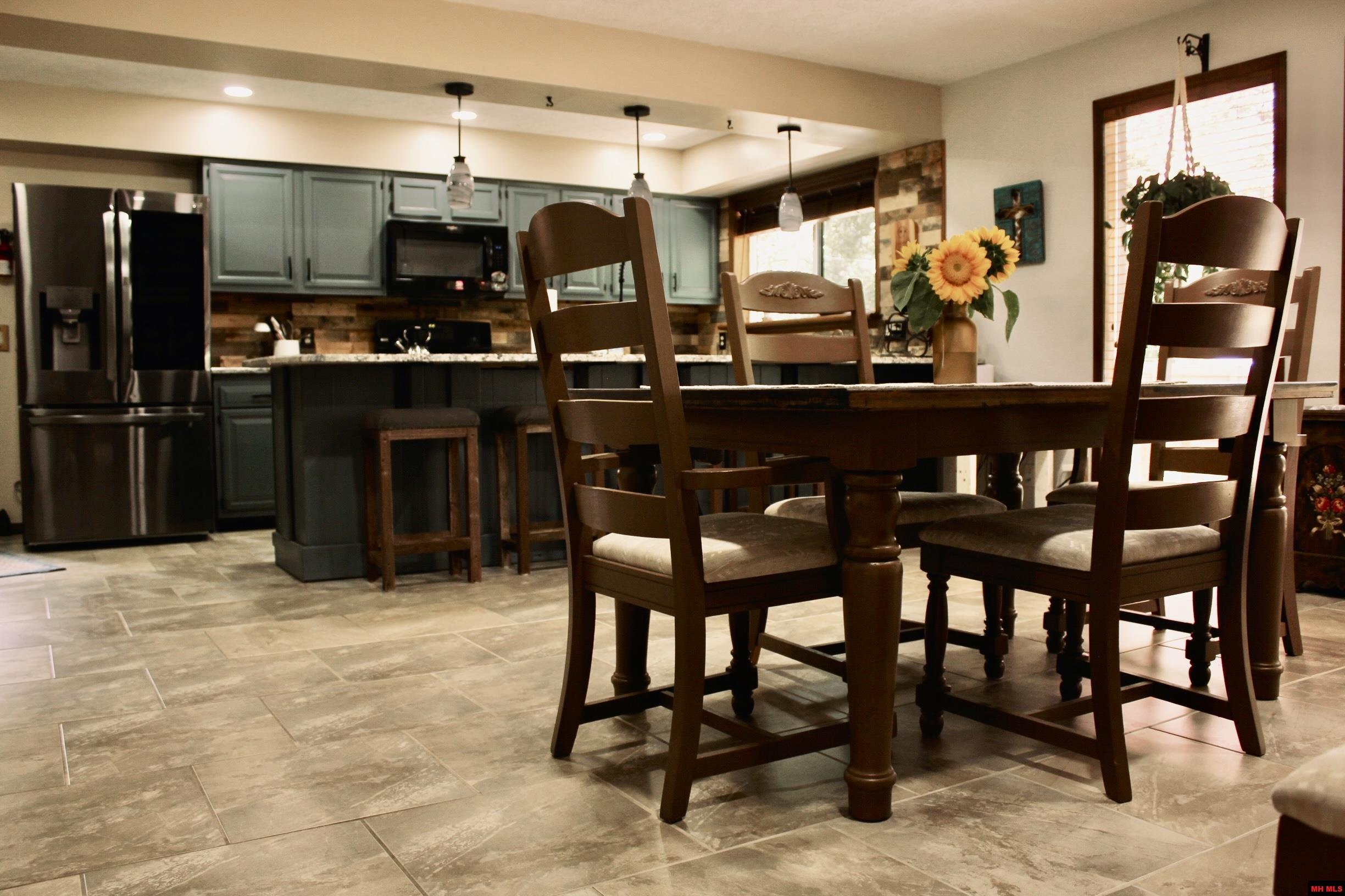 1712 Van Buren Avenue