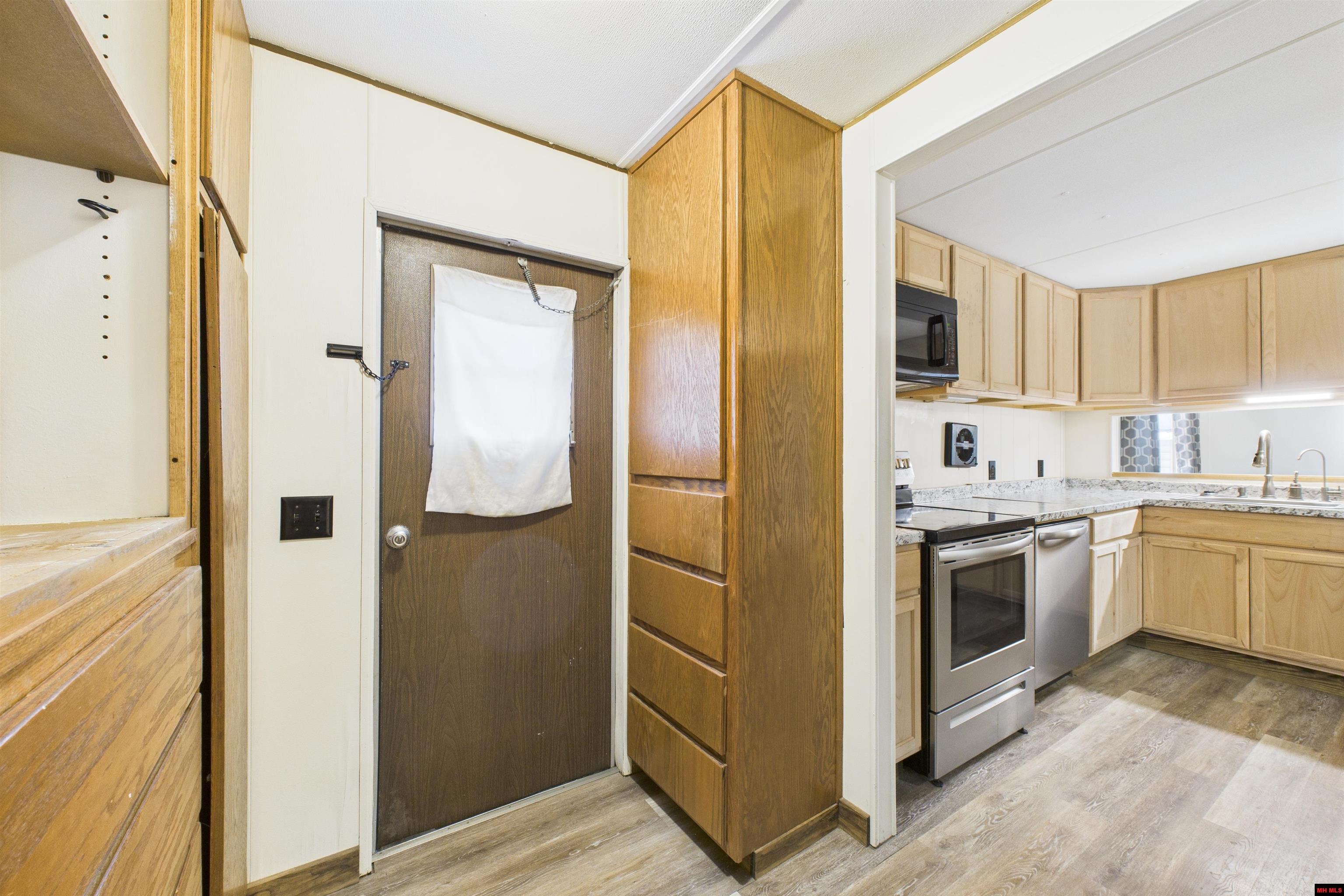 3239 Rocky Ridge Road