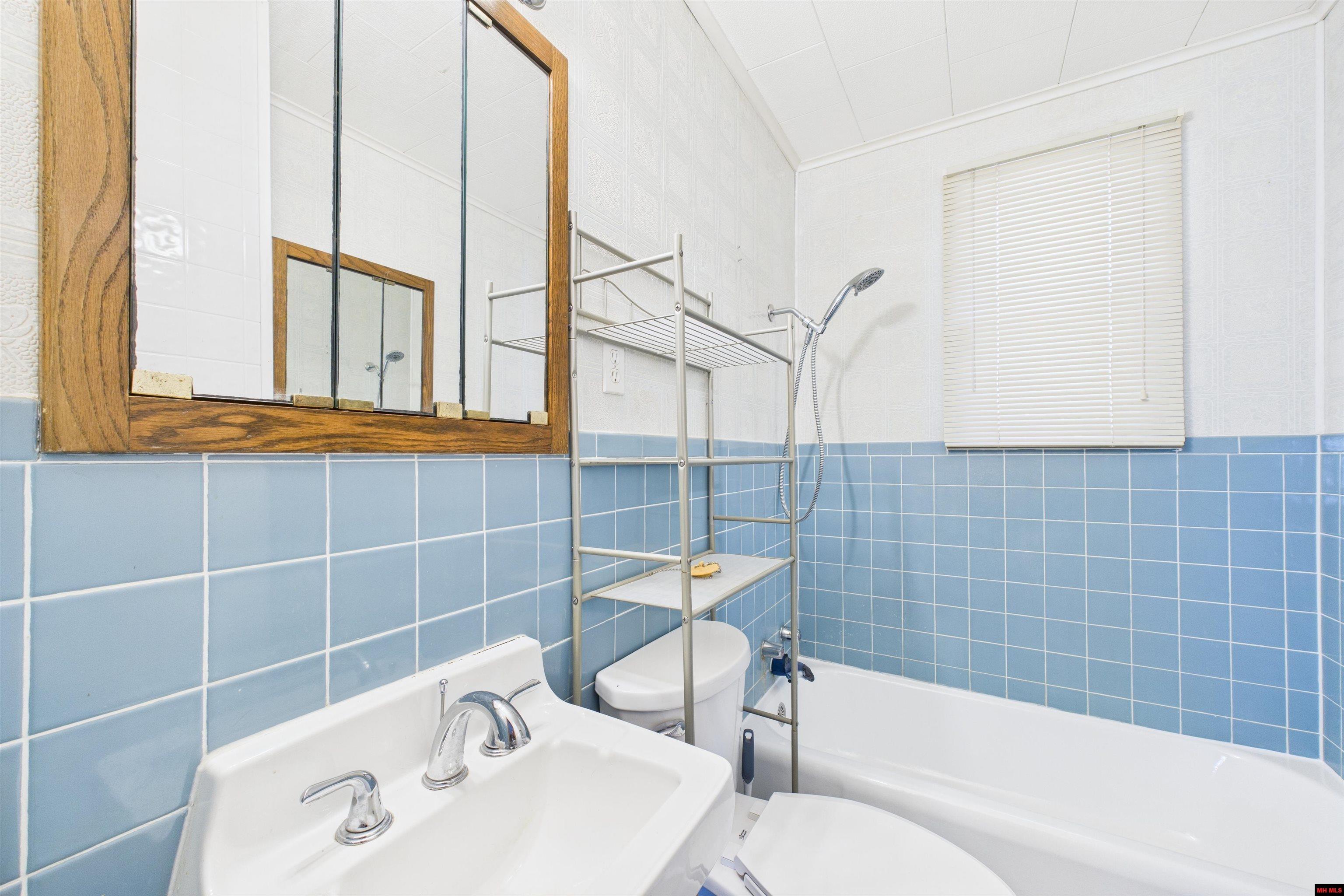 3239 Rocky Ridge Road