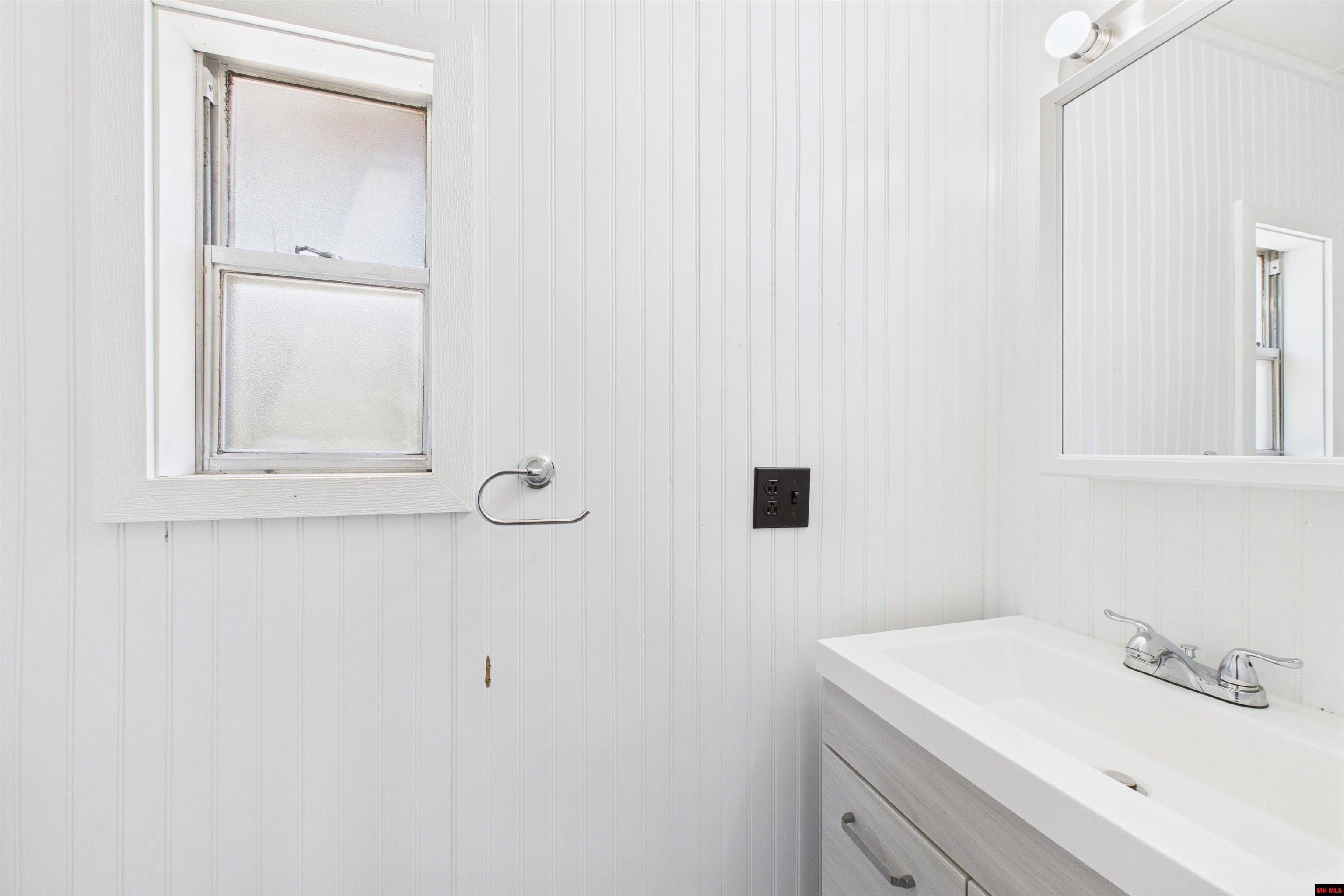 3239 Rocky Ridge Road