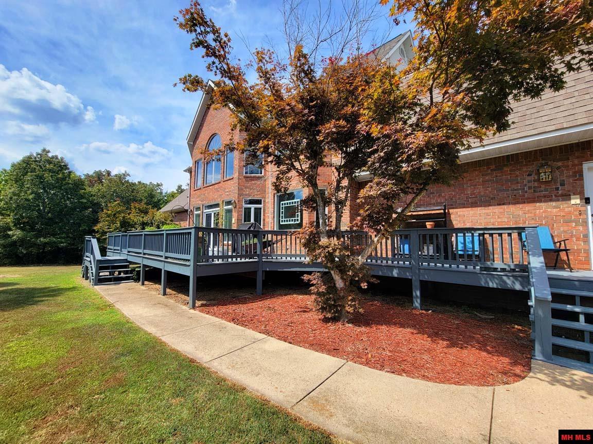 180 OAK TREE TERRACE Mountain Home, AR