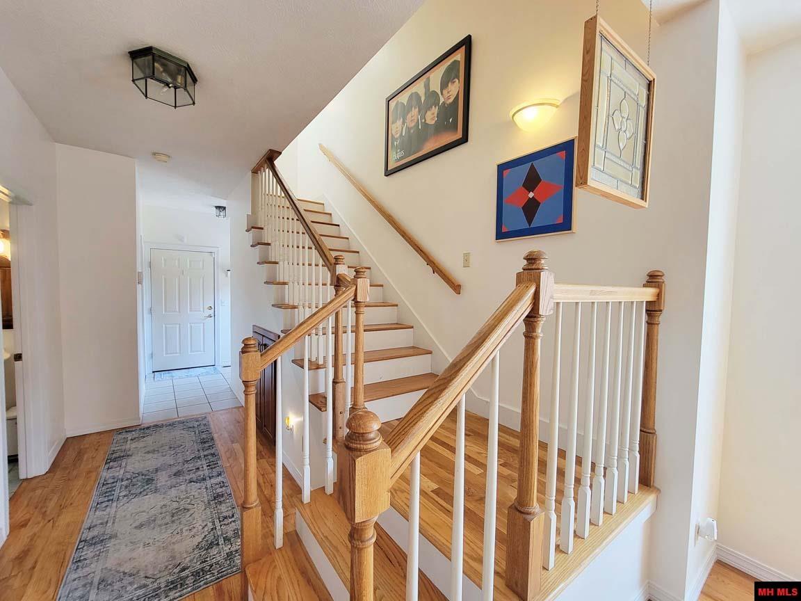 180 OAK TREE TERRACE Mountain Home, AR