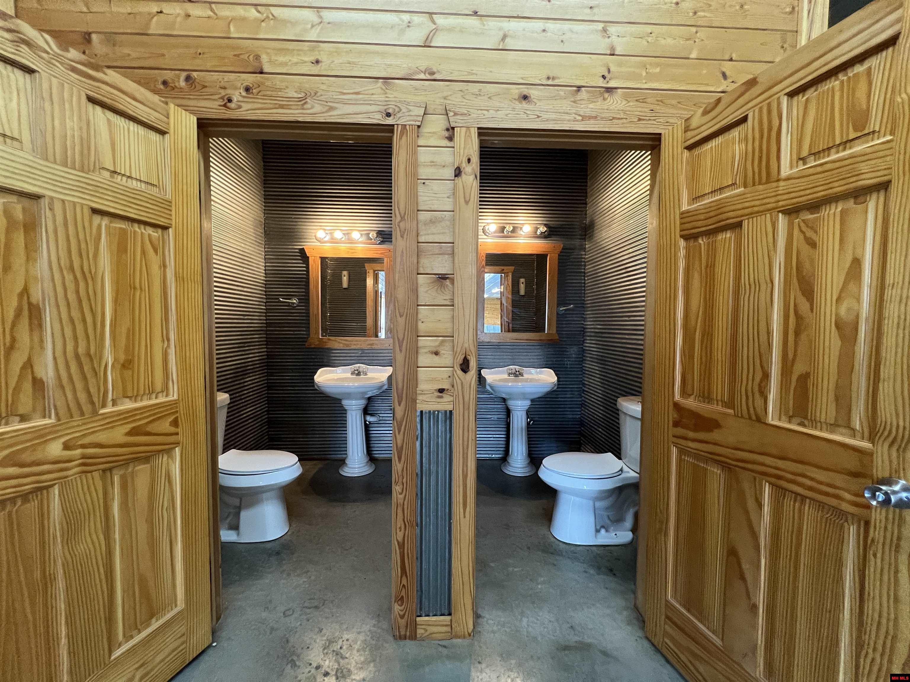 73 CR 842 Henderson, AR