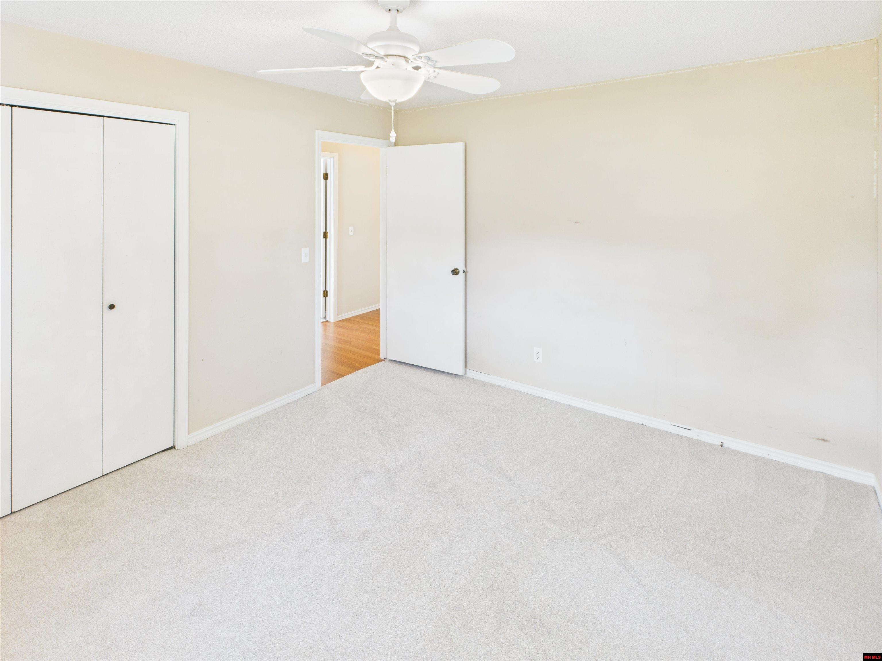 1138 Meadowcrest Drive