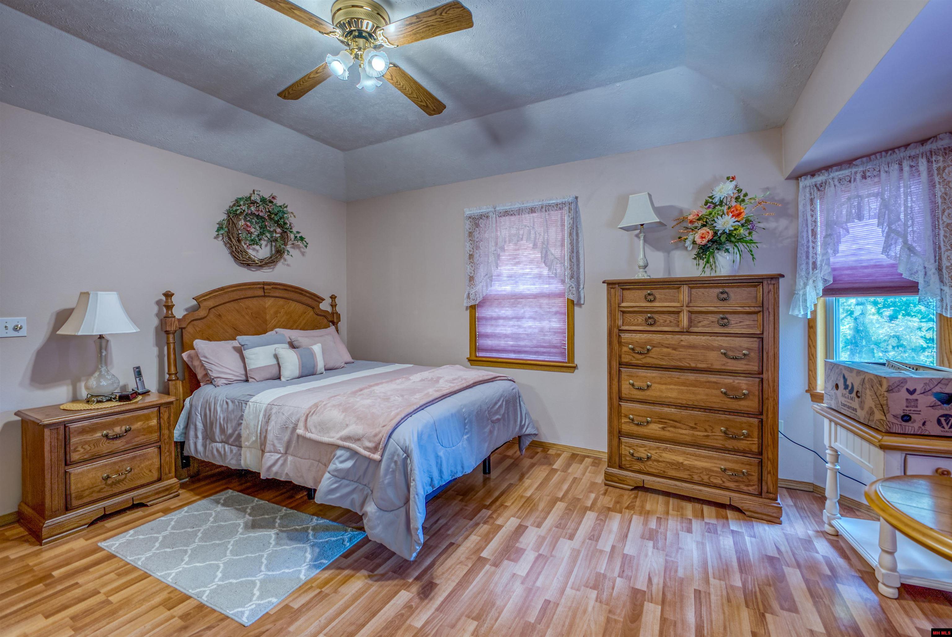 654 MALLARD POINT ROAD Mountain Home, AR