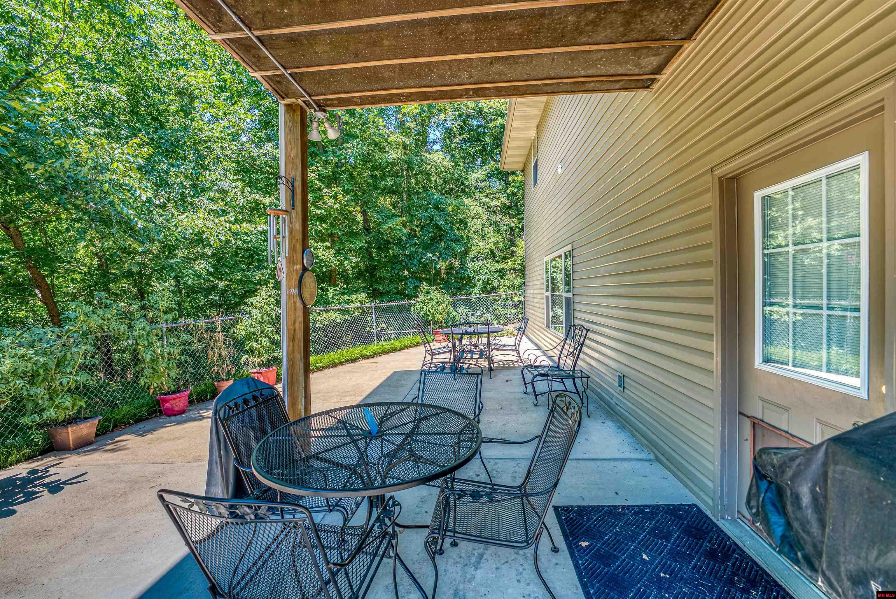 654 MALLARD POINT ROAD Mountain Home, AR