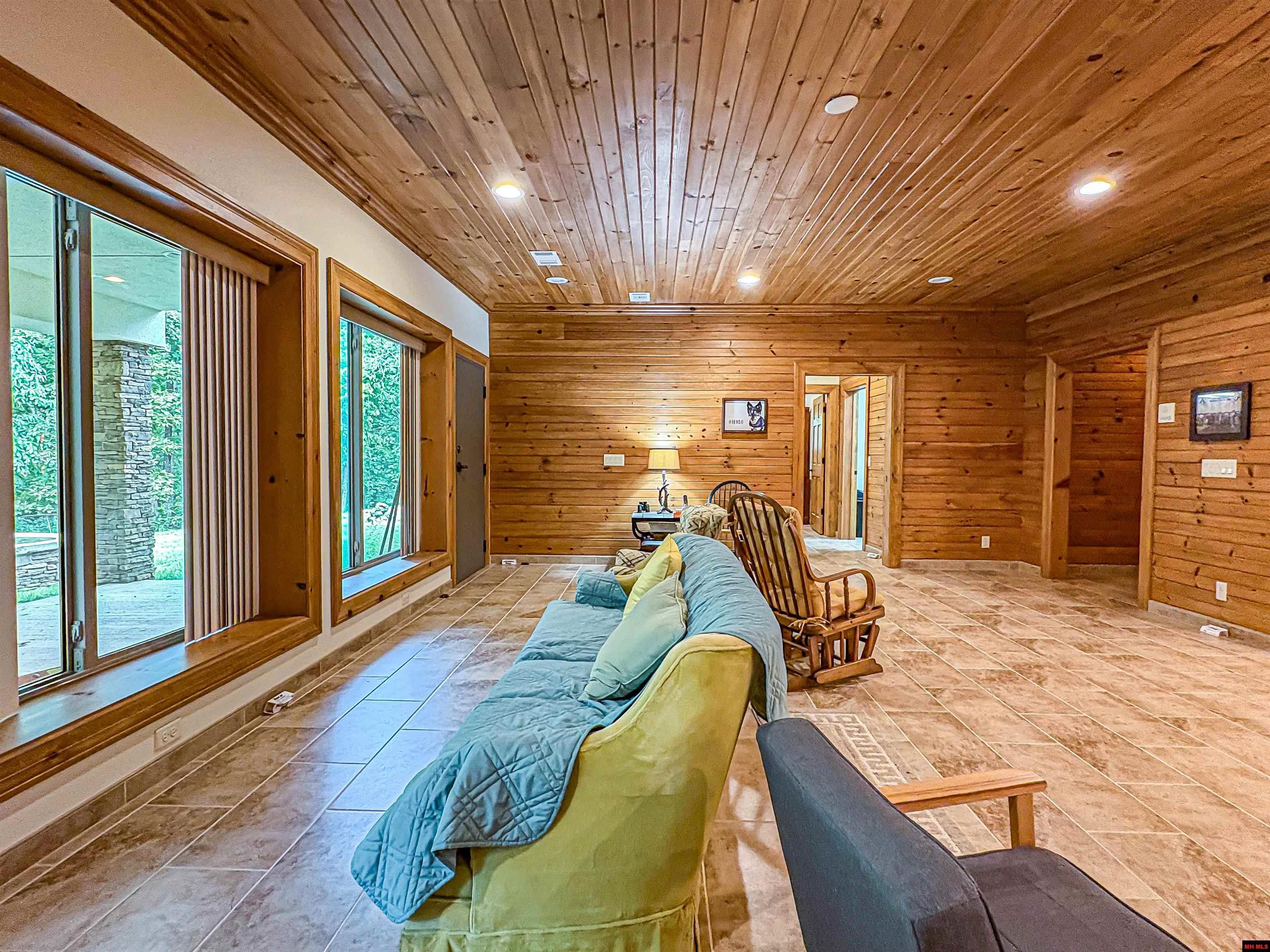 418 Dogwood Ridge Terrace