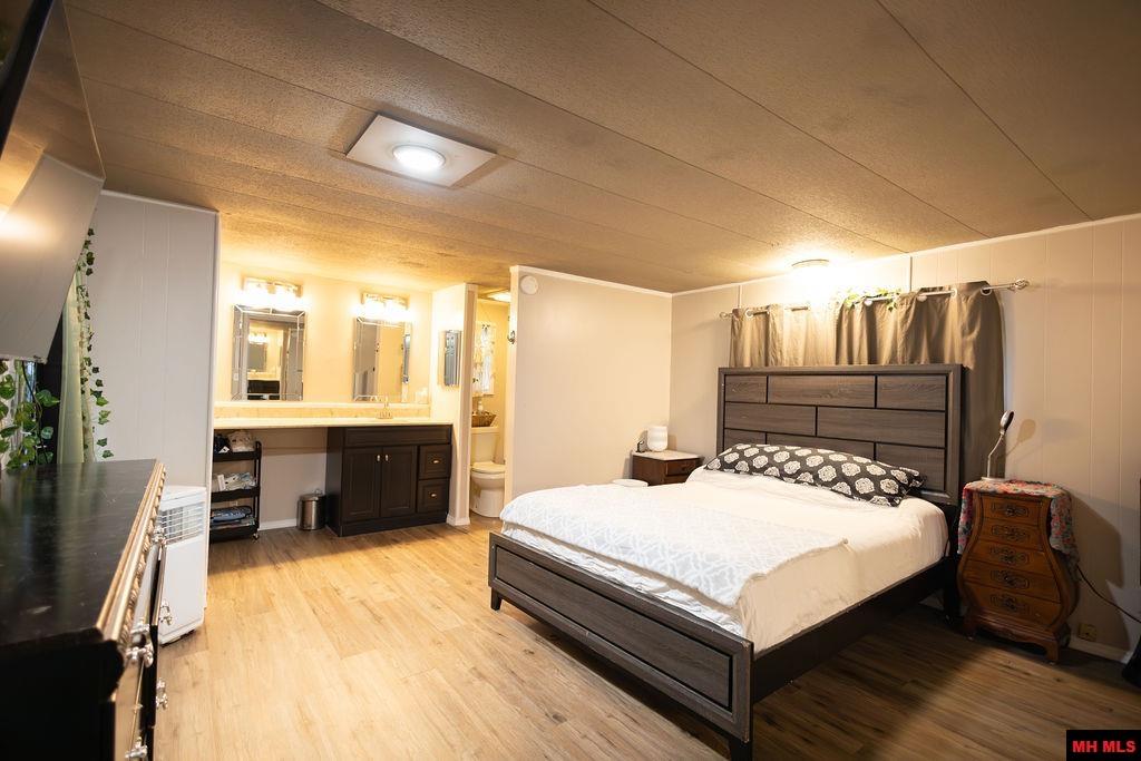 10452 HWY 5 SOUTH Salesville, AR