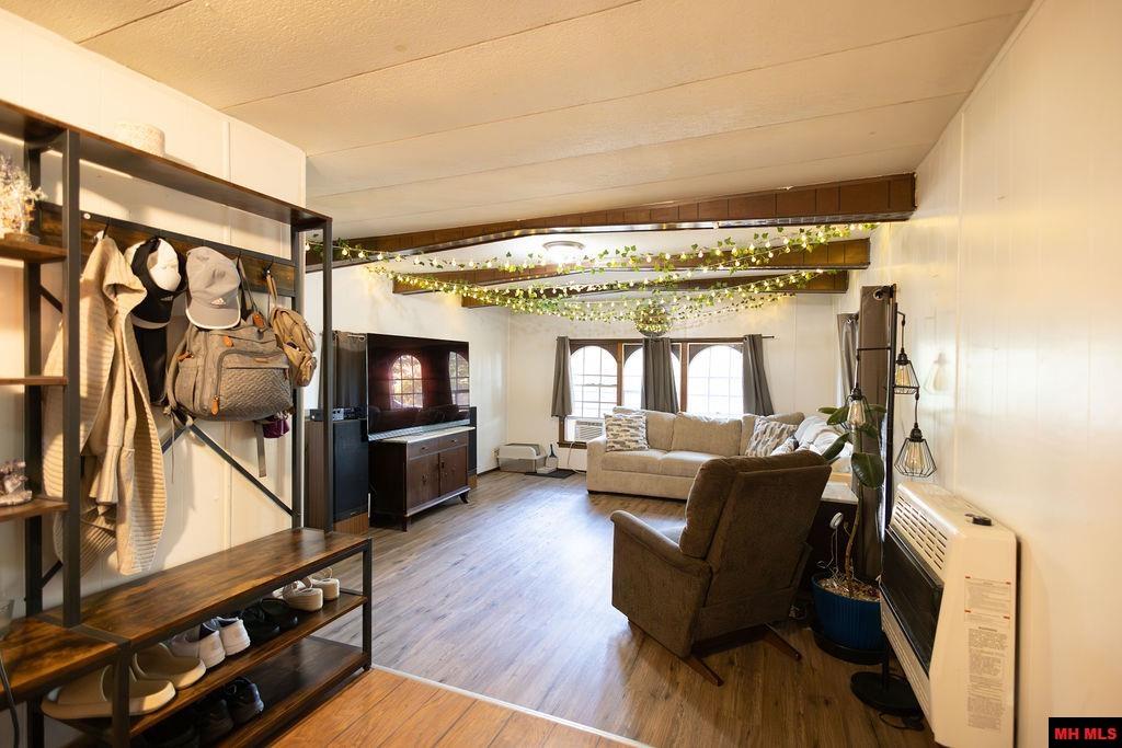 10452 HWY 5 SOUTH Salesville, AR