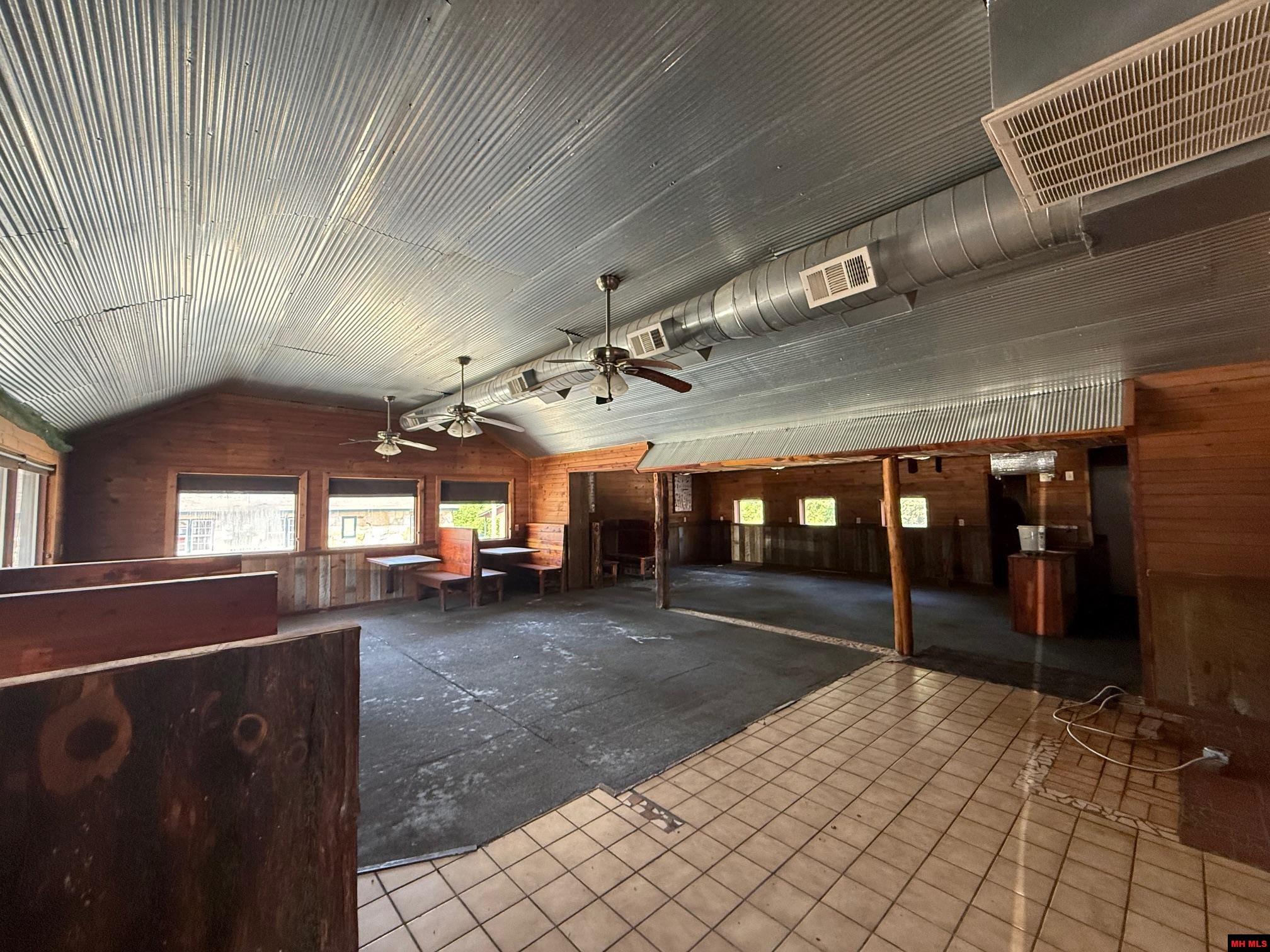 1400 Central Boulevard