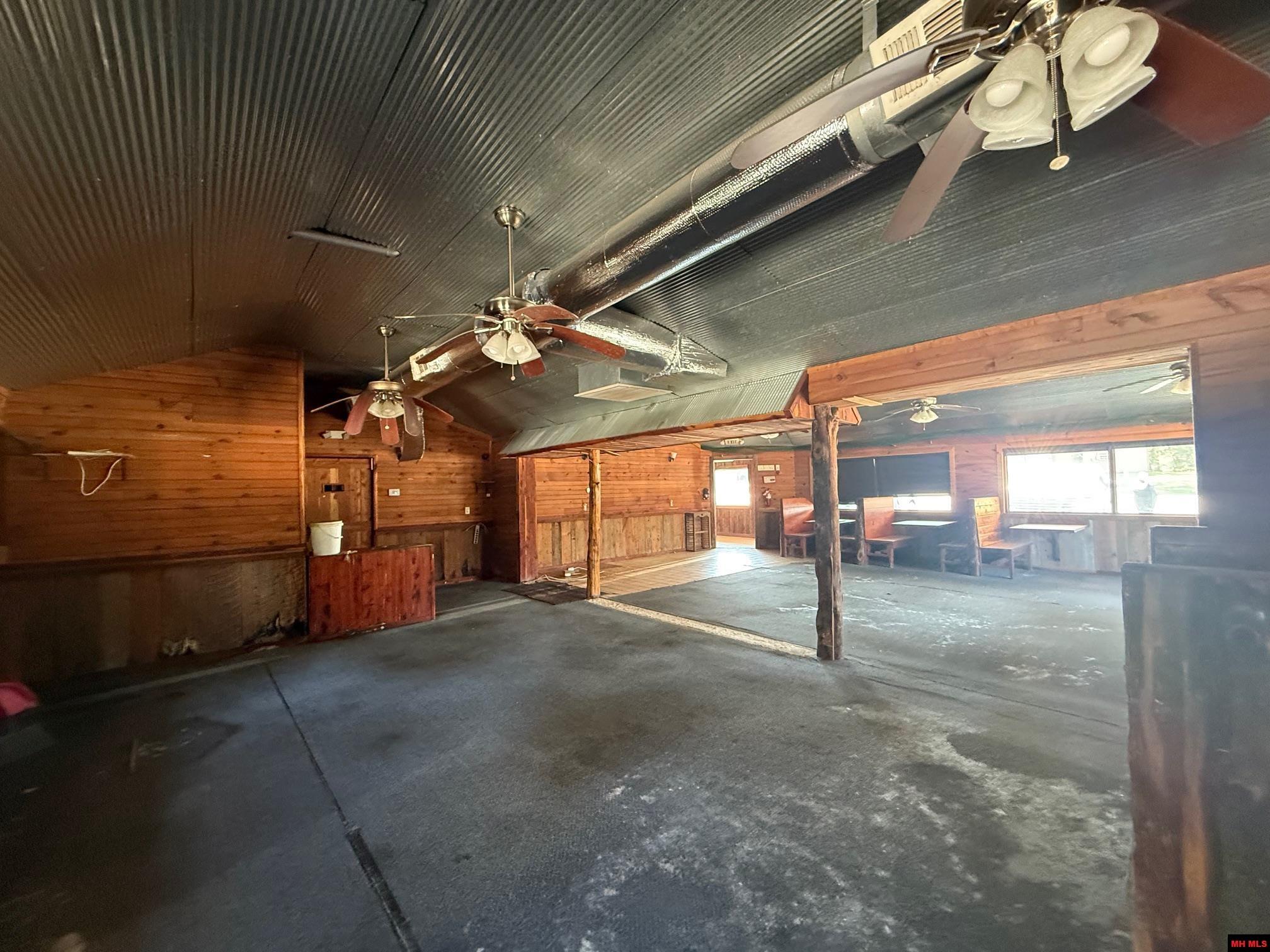 1400 Central Boulevard