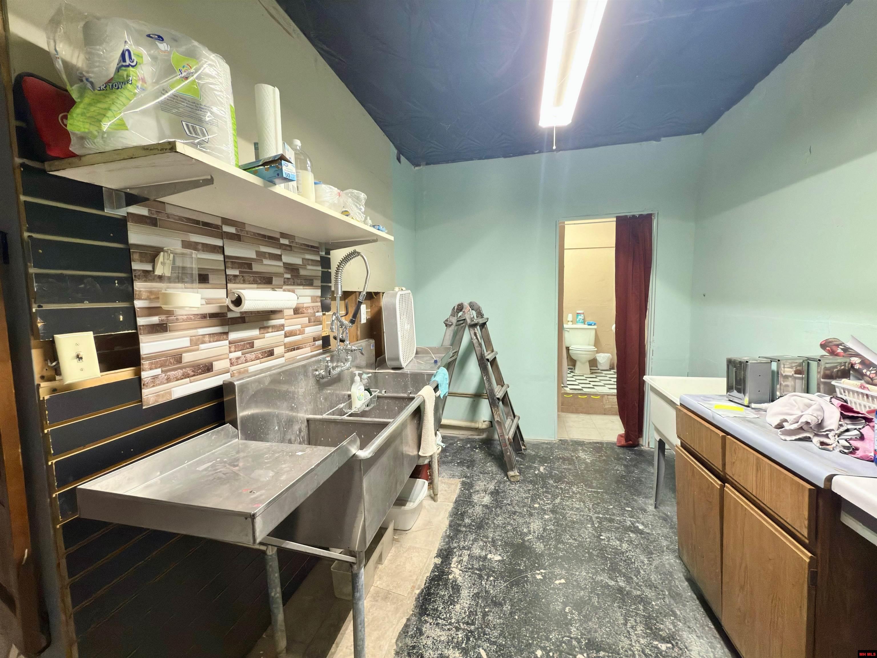 201 & 203 Main Street