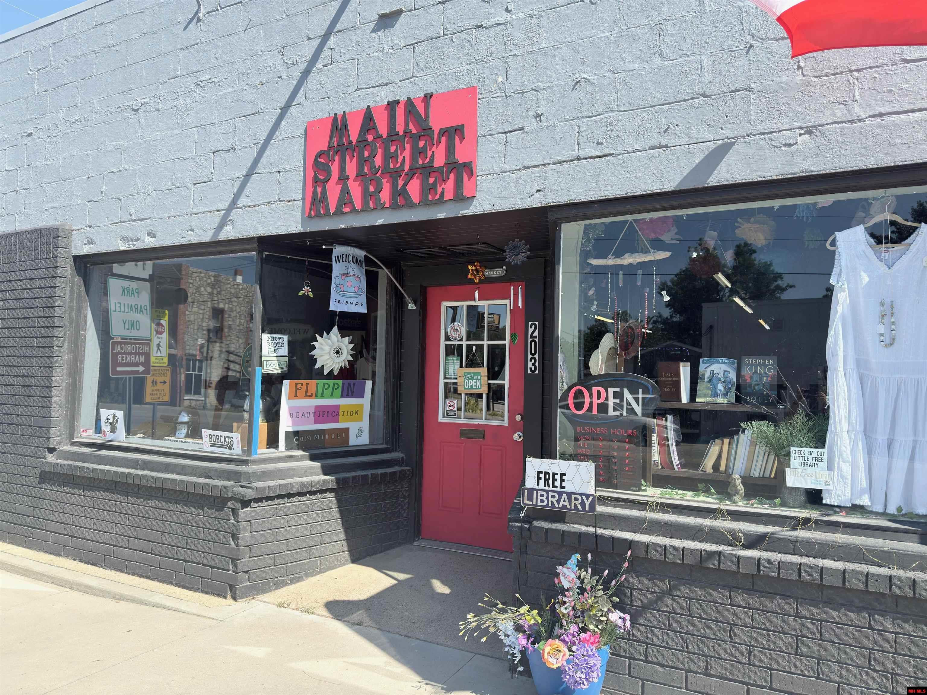 201 & 203 Main Street