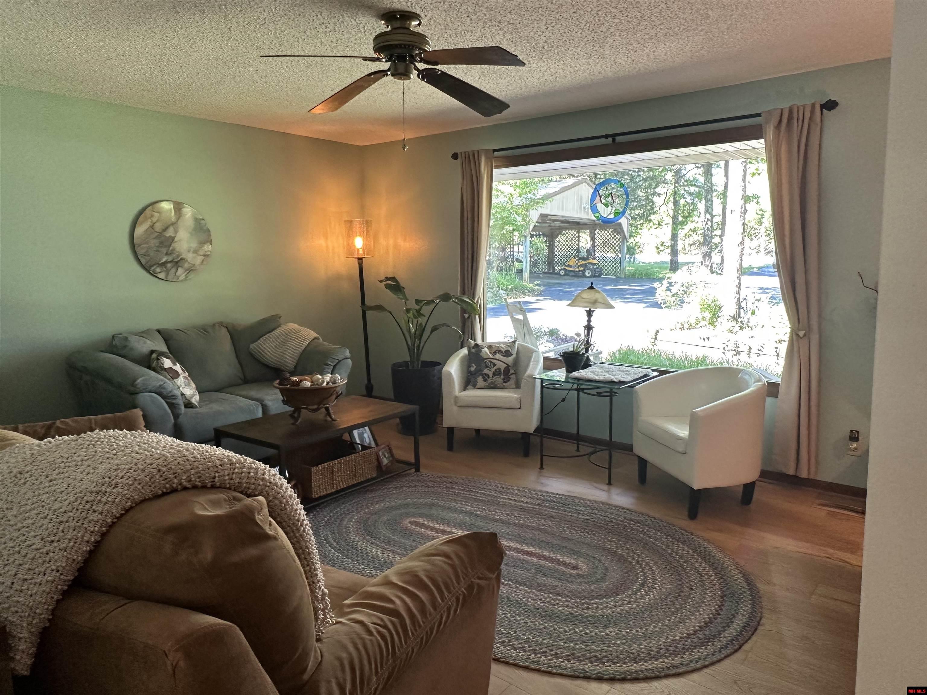 1403 Jordan Landing Road