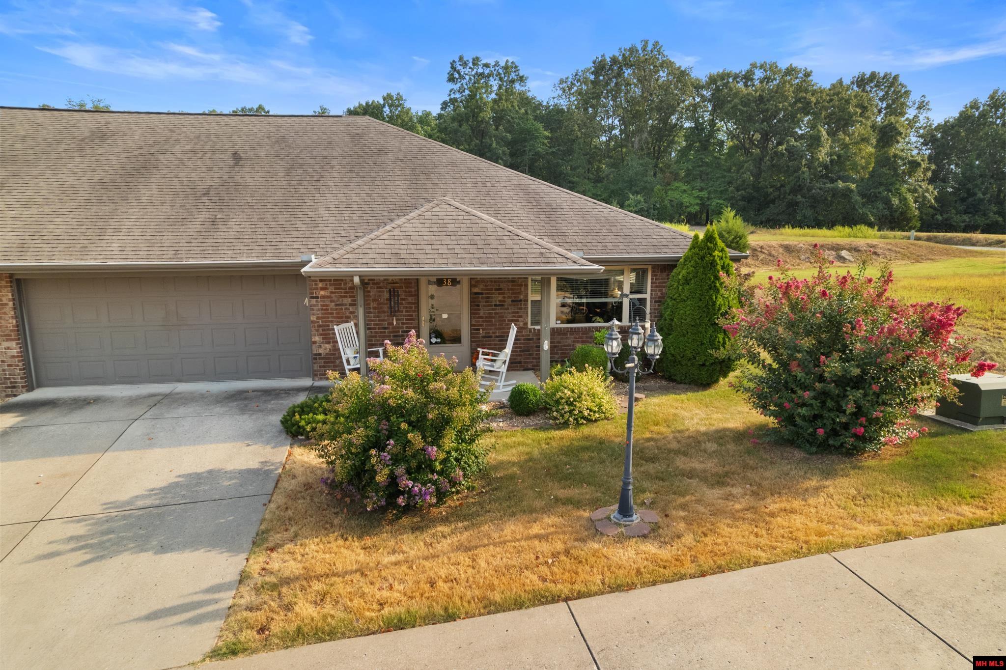 38 Devonshire Circle