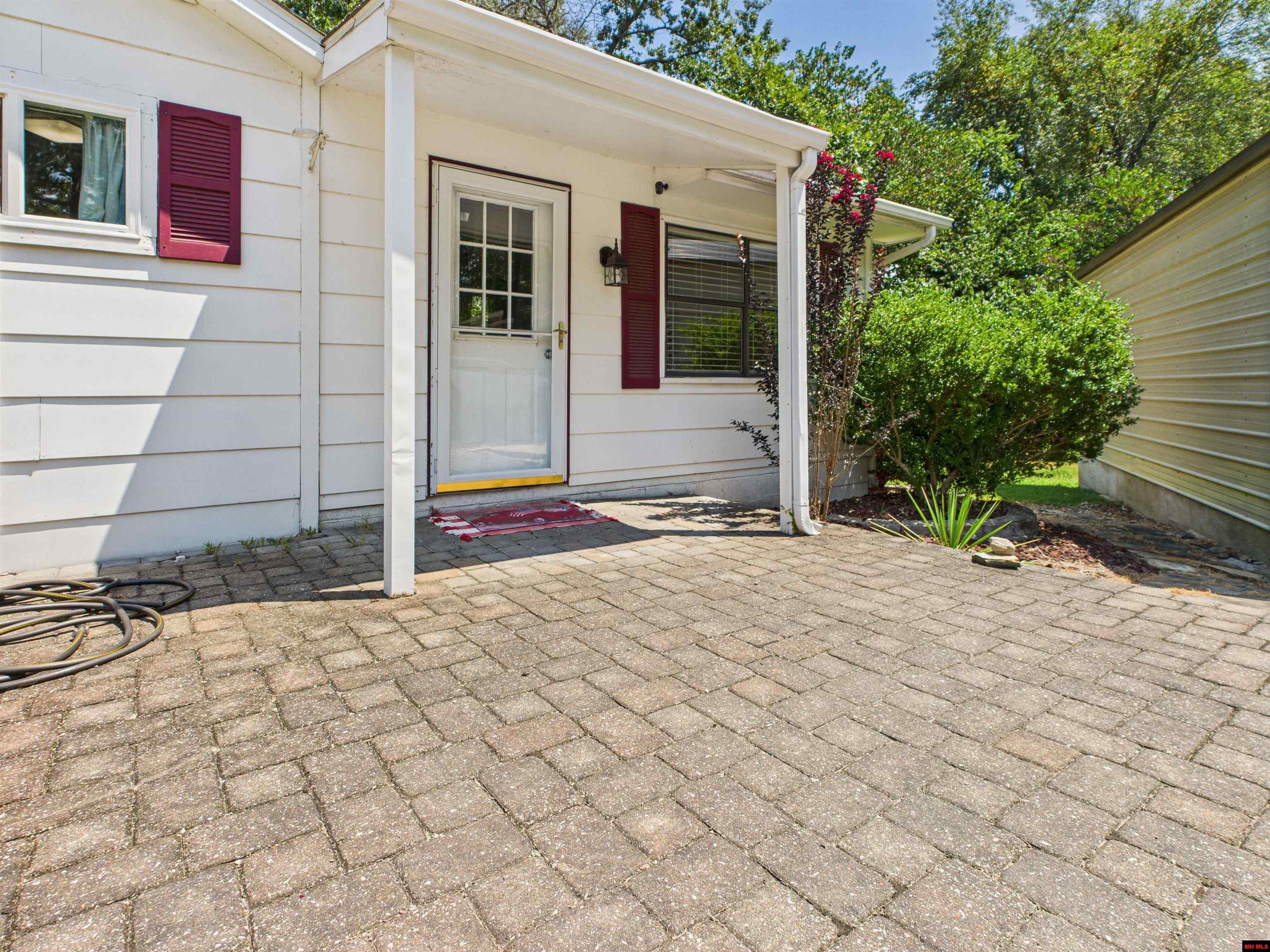 311 Mallard Point Road