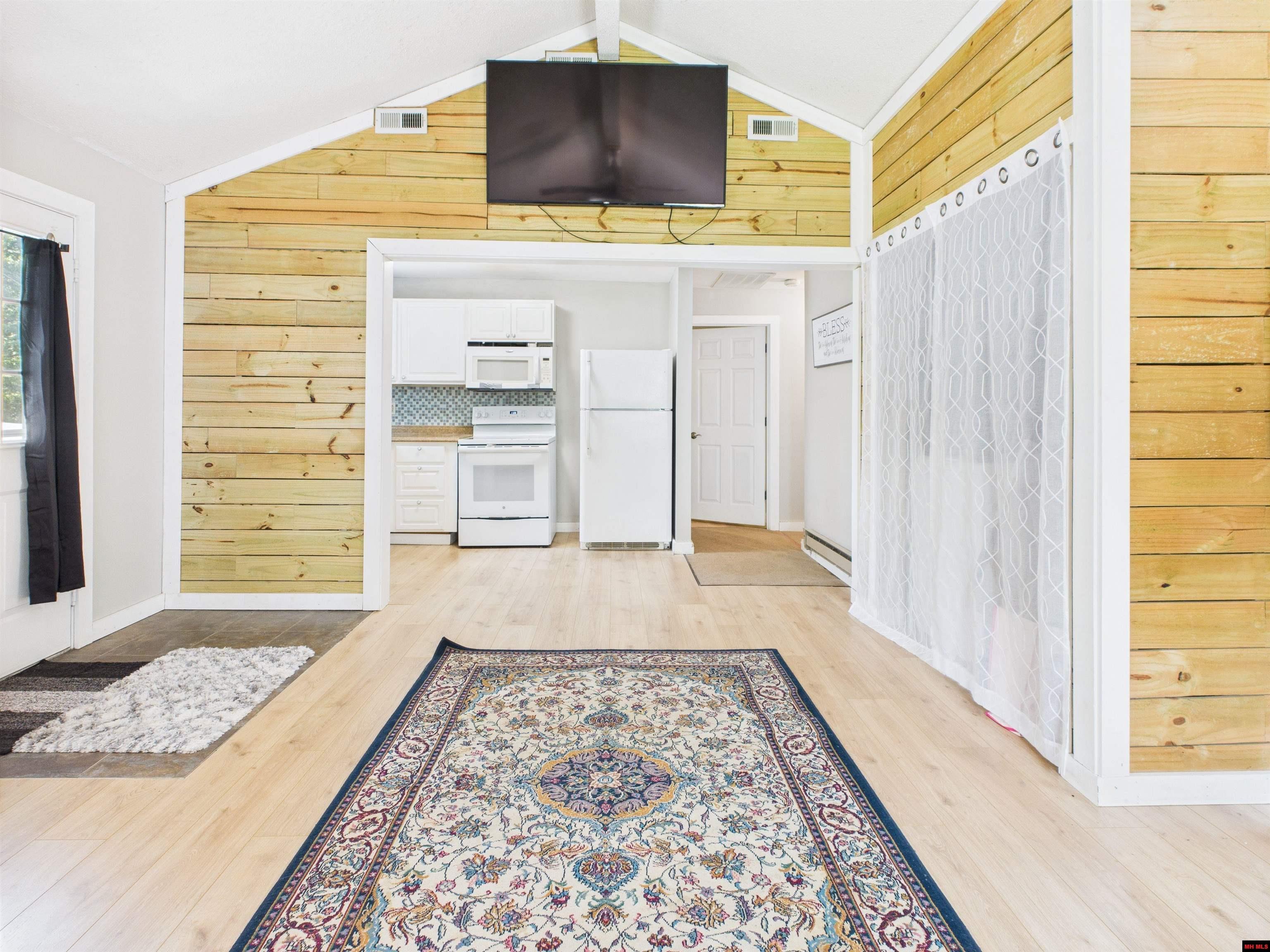 311 Mallard Point Road