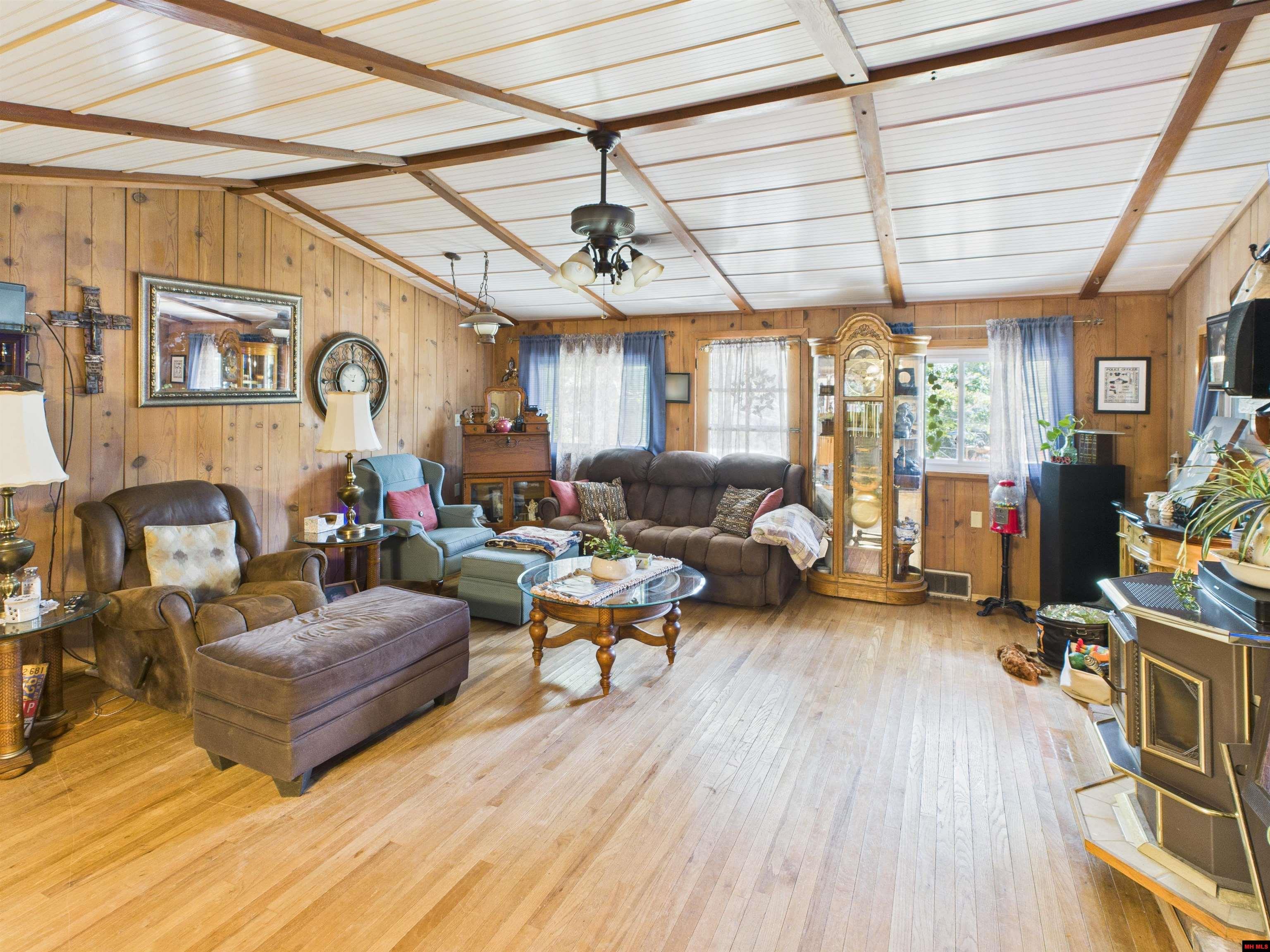 210 Northwest Street