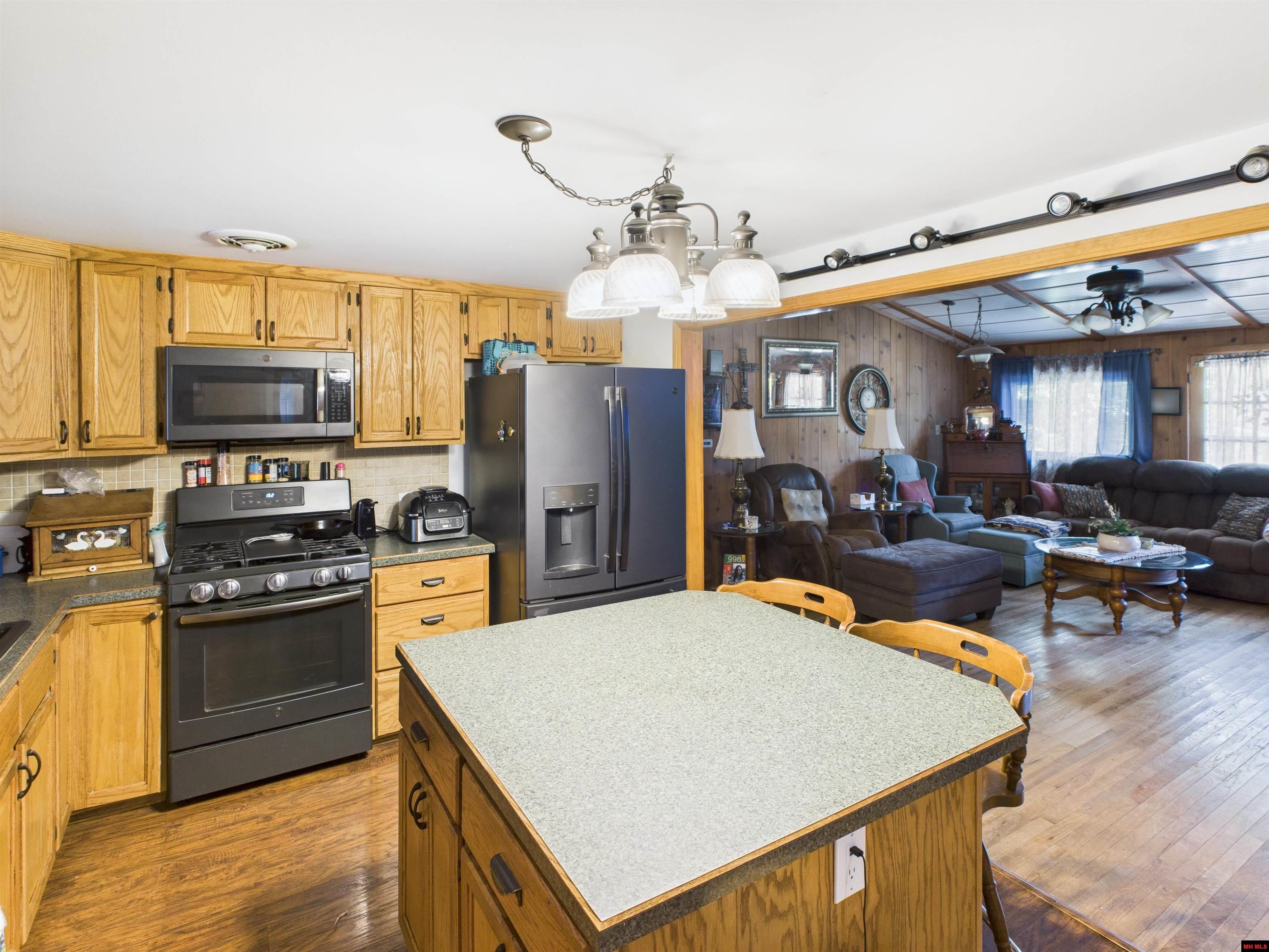 210 Northwest Street