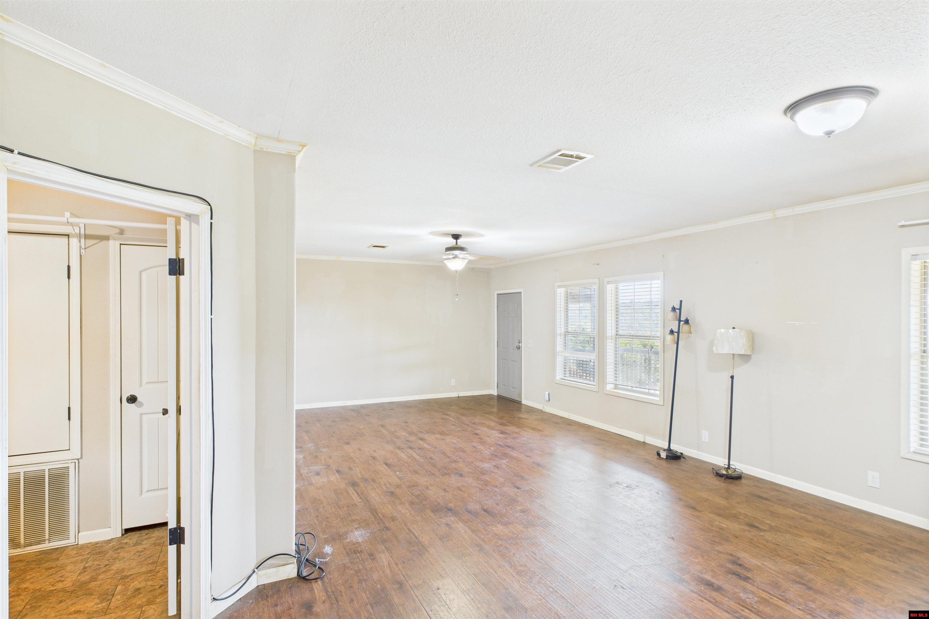 227 TIMBER LANE Yellville, AR