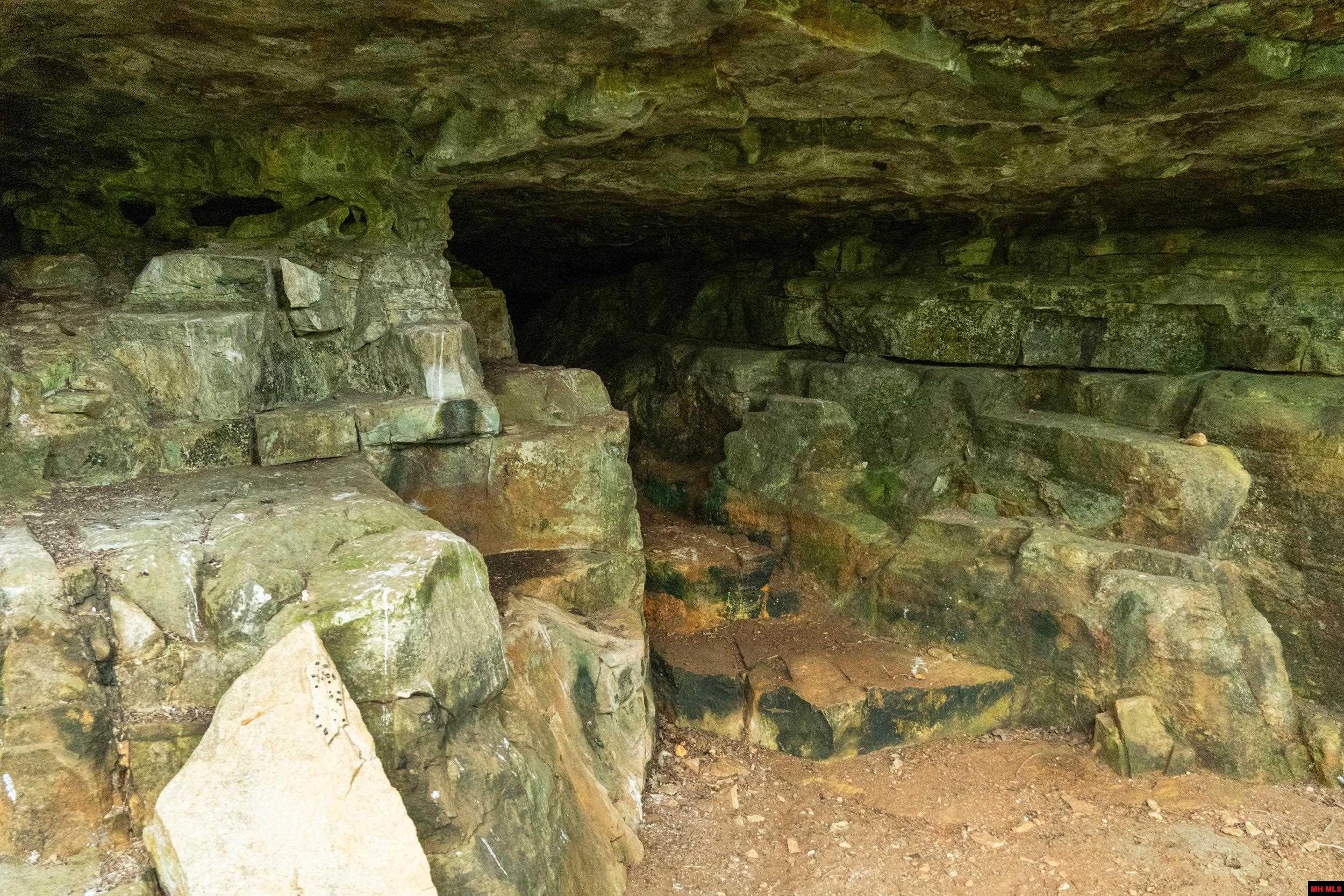 328 & 361 Rim Shoals Lane