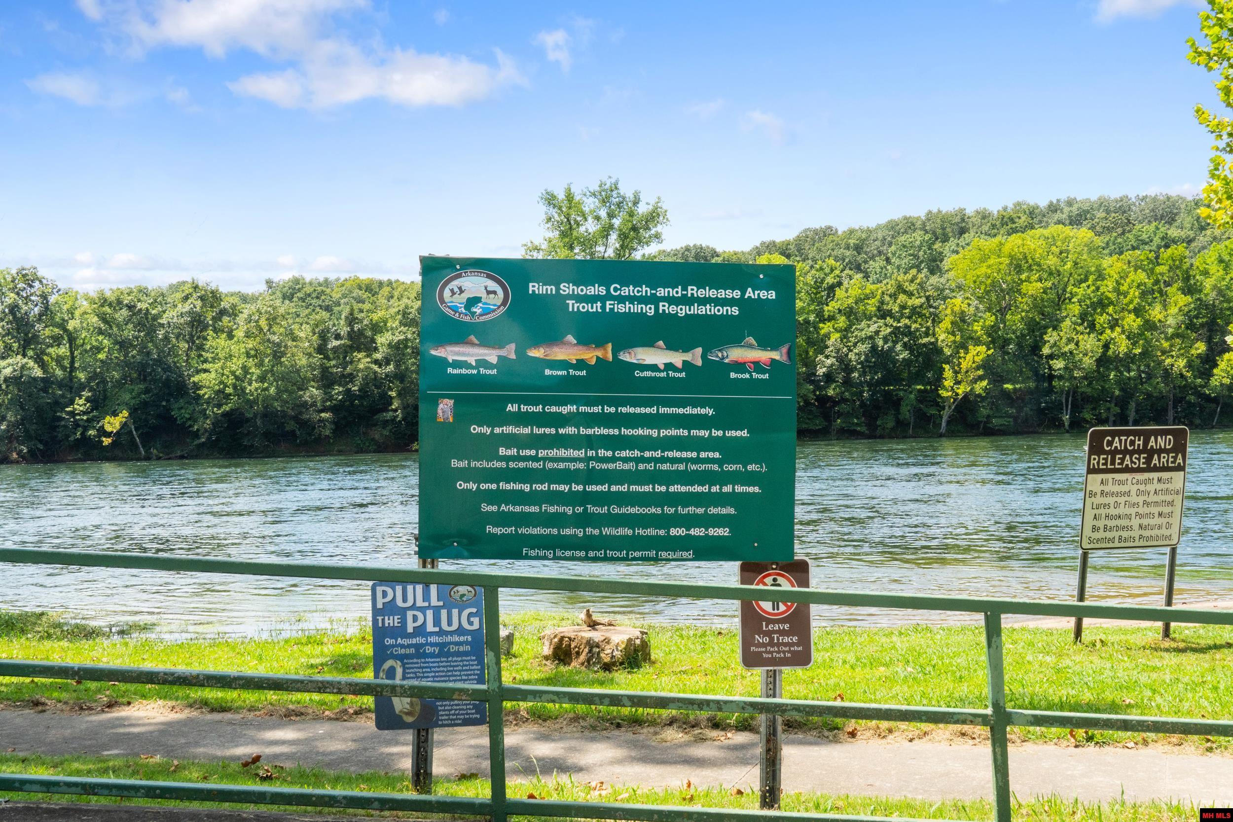 328 & 361 Rim Shoals Lane