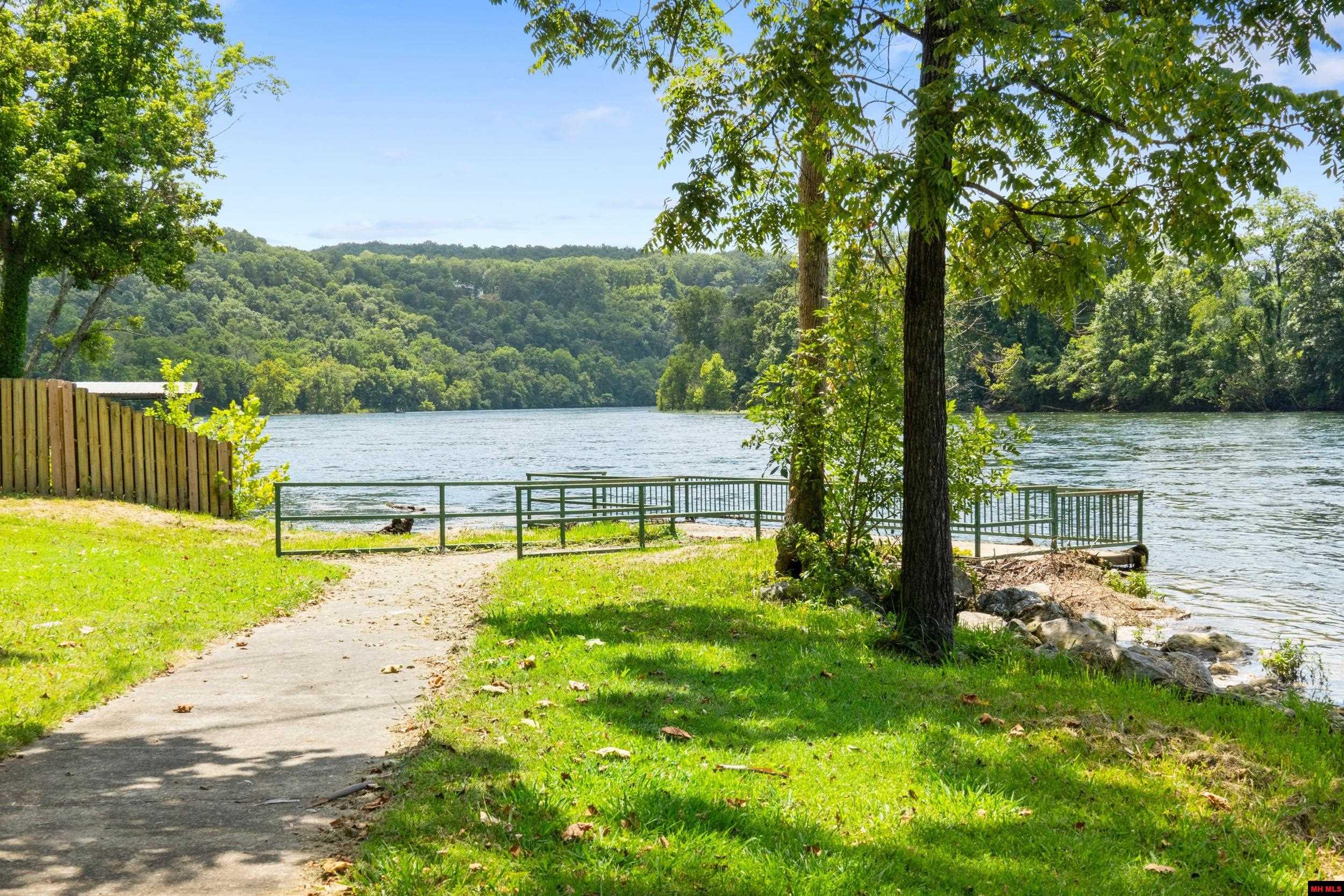 328 & 361 Rim Shoals Lane