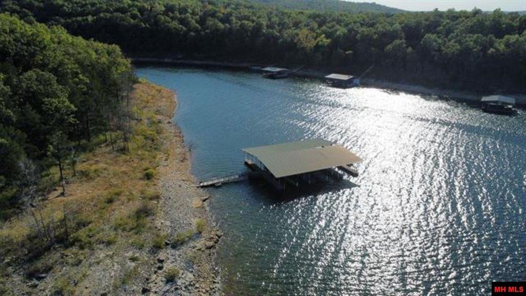 002-02043-000 Rizzler Court