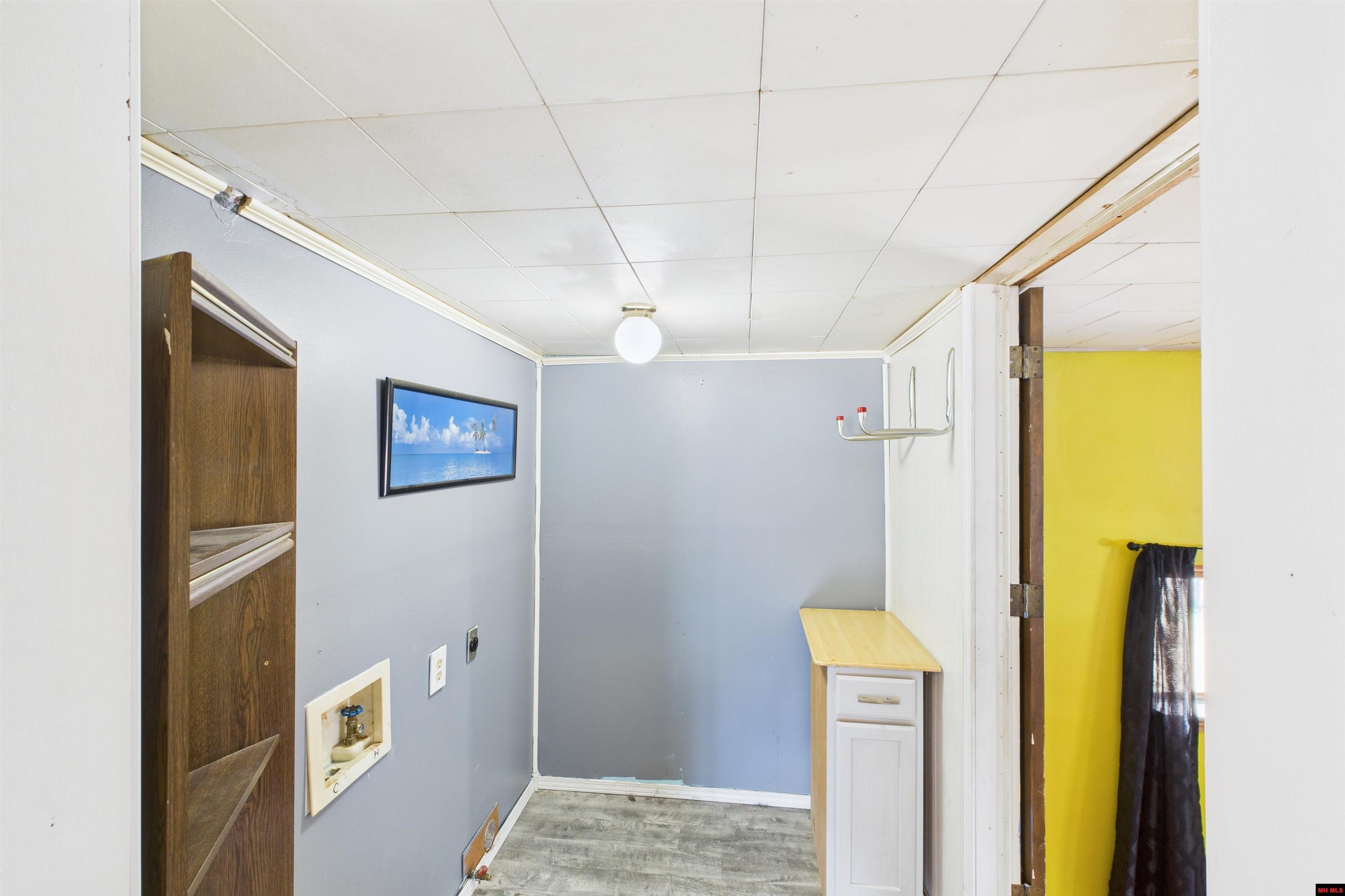 111 S Johnson Street