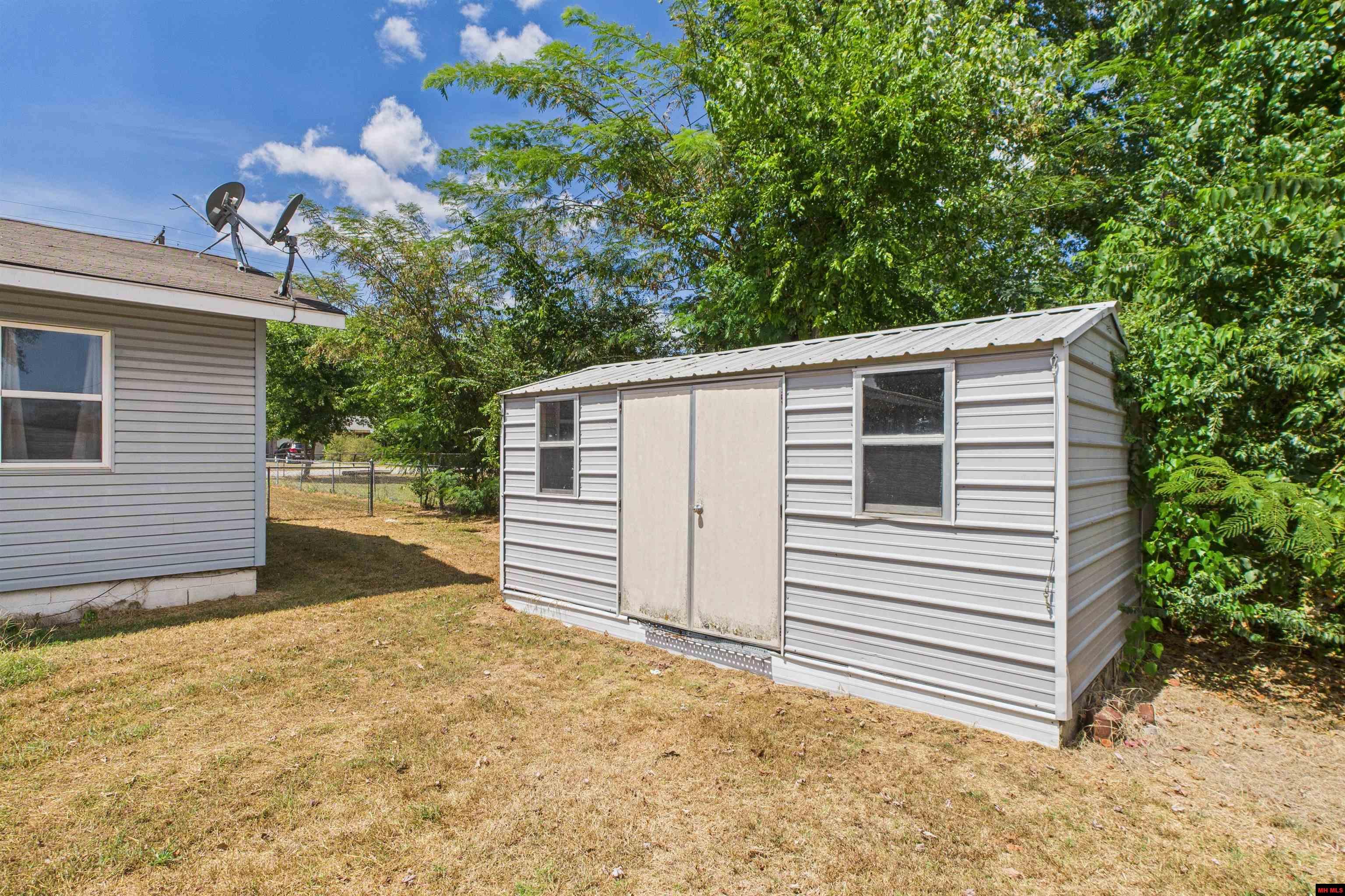 111 S Johnson Street