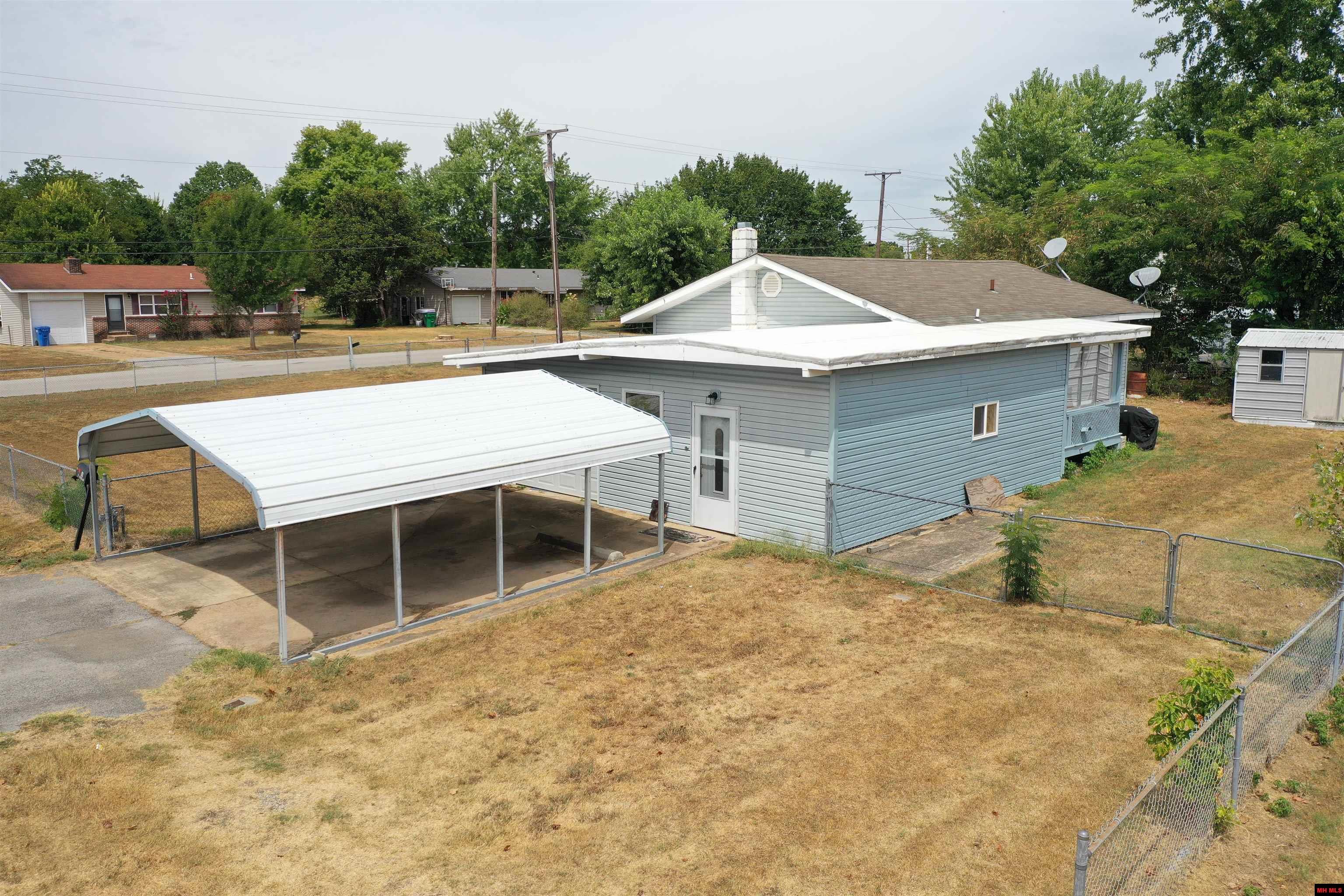 111 S Johnson Street