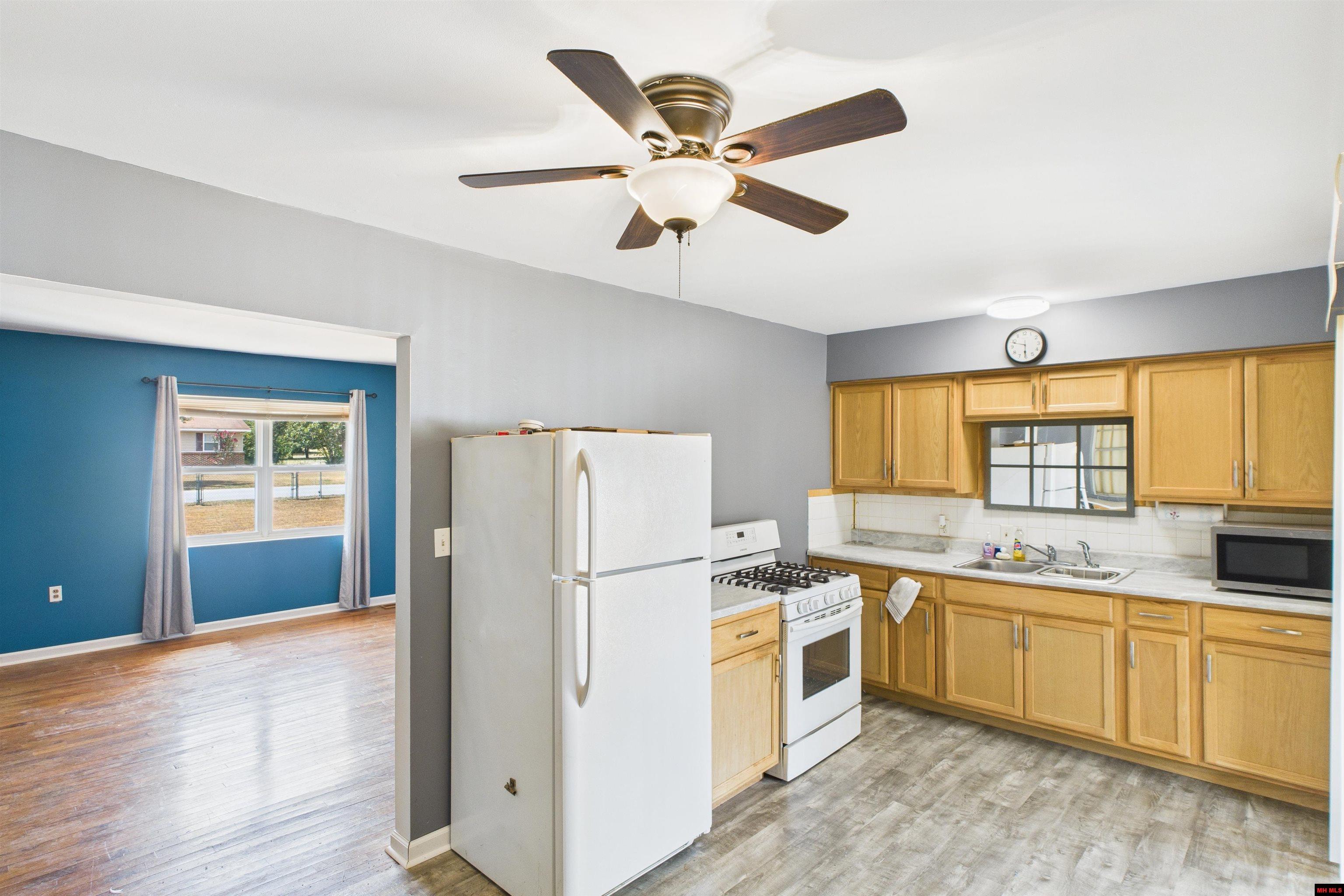 111 S Johnson Street