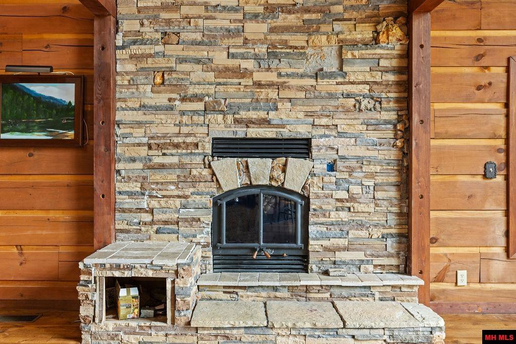 15 VICTORIA LANE Gamaliel, AR